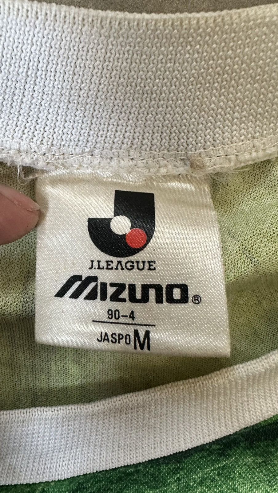 Mizuno VINTAGE MIZUNO 93/95 YOMIURI TOKYO VERDY HOME JERSEY Size US M / EU 48-50 / 2 - 5 Thumbnail