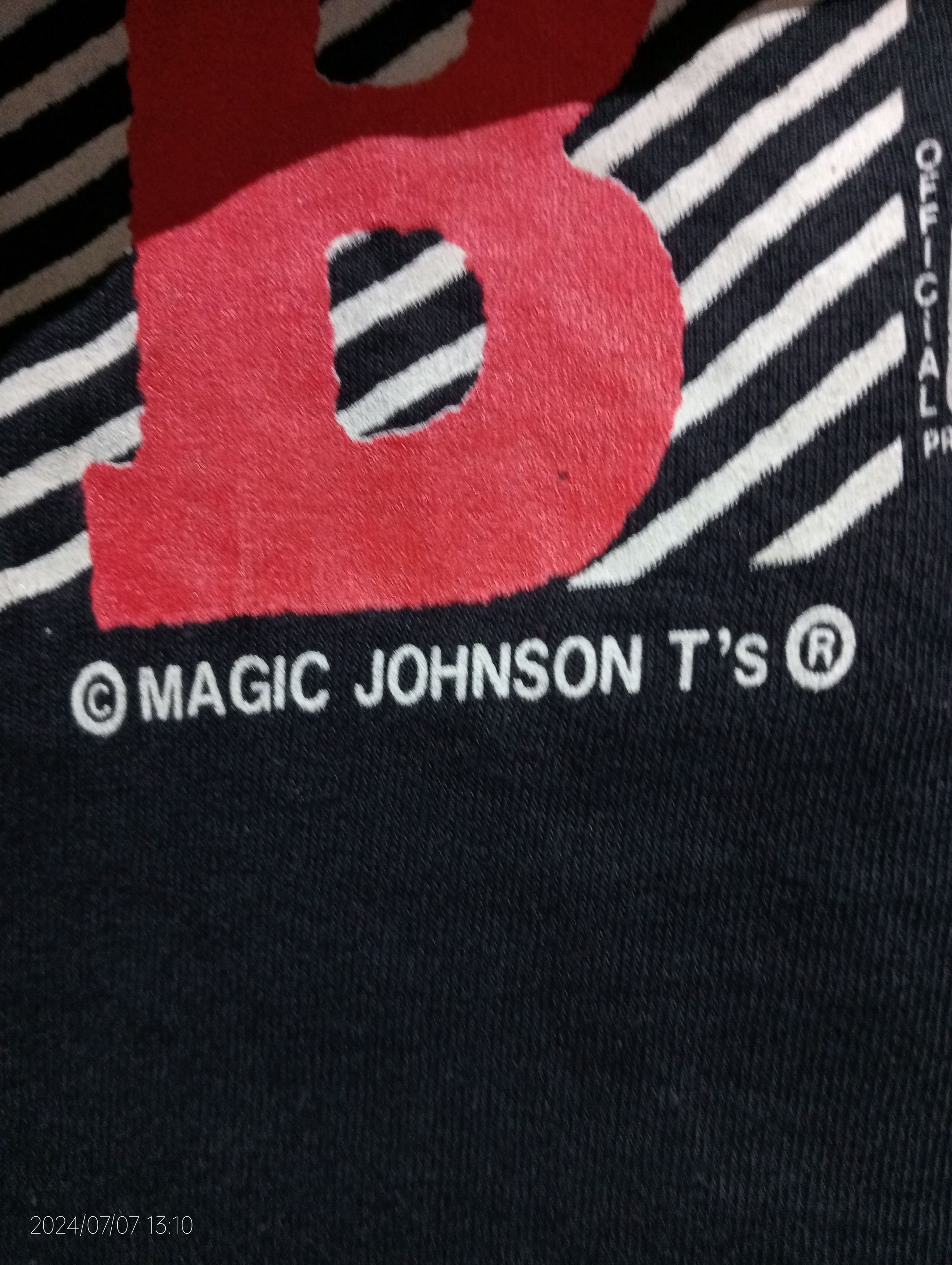 NBA × Vintage VTG '90s Single Stitch Magic Johnson Chicago Bulls Tee USA Size US M / EU 48-50 / 2 - 7 Thumbnail