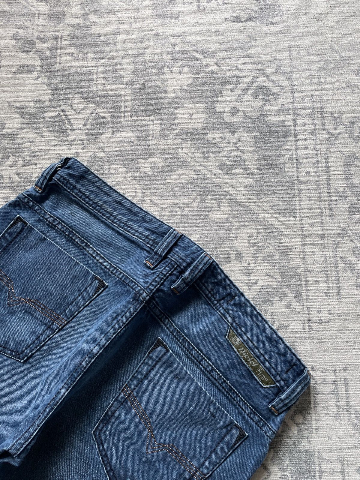 Japanese Brand Vintage Diesel Jeans Mud Washed Faded Baggy Wide Japanese Size US 32 / EU 48 - 9 Thumbnail