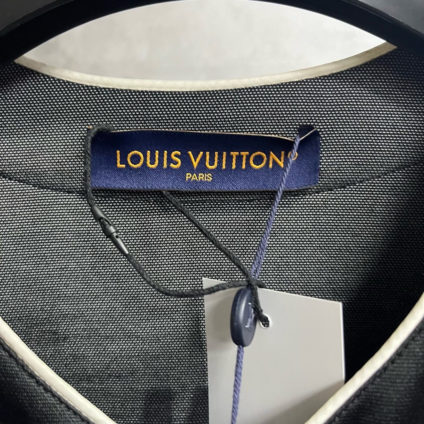 Louis Vuitton Louis Vuitton Black Print Baseball Shirt Size US L / EU 52-54 / 3 - 2 Thumbnail