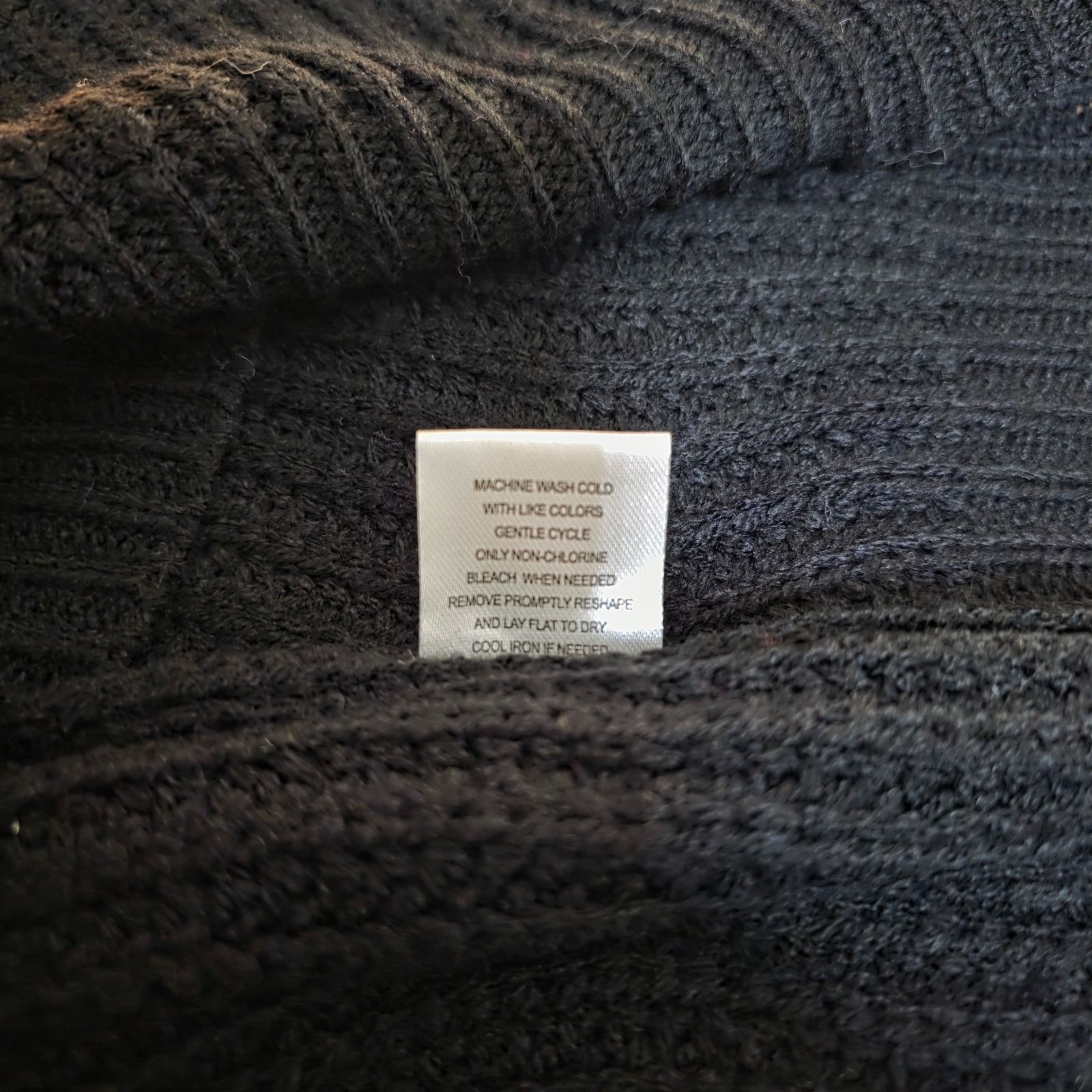 Macys Chic Modern Knitted Dress | White, Black & Gray 3-Tone | M Size M / US 6-8 / IT 42-44 - 11 Thumbnail