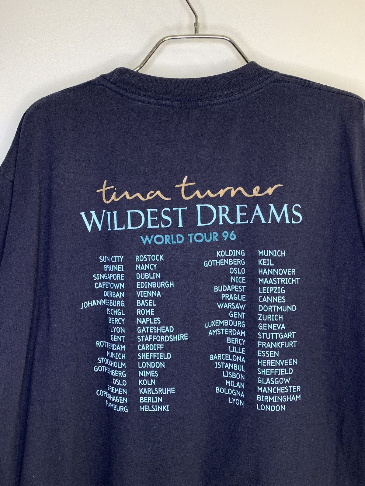 Band Tees × Vintage Tina Turner Wildest Dreams World Tour 1996 T Shirt Size US XL / EU 56 / 4 - 5 Thumbnail