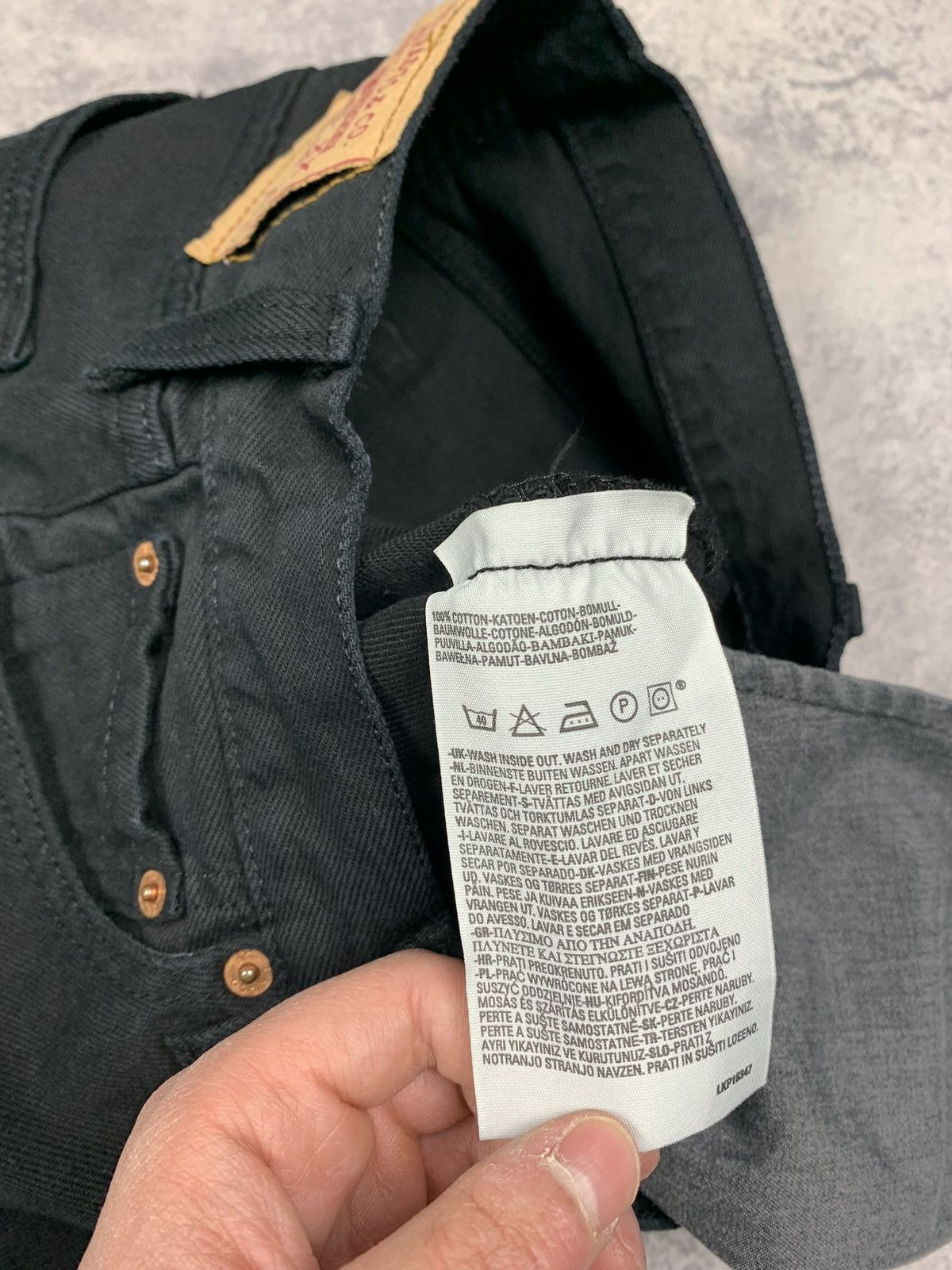 Levi's Levi’s 501 Men’s Black Straight Leg Jeans Size W30 L32 Y2K Size US 30 / EU 46 - 10 Thumbnail