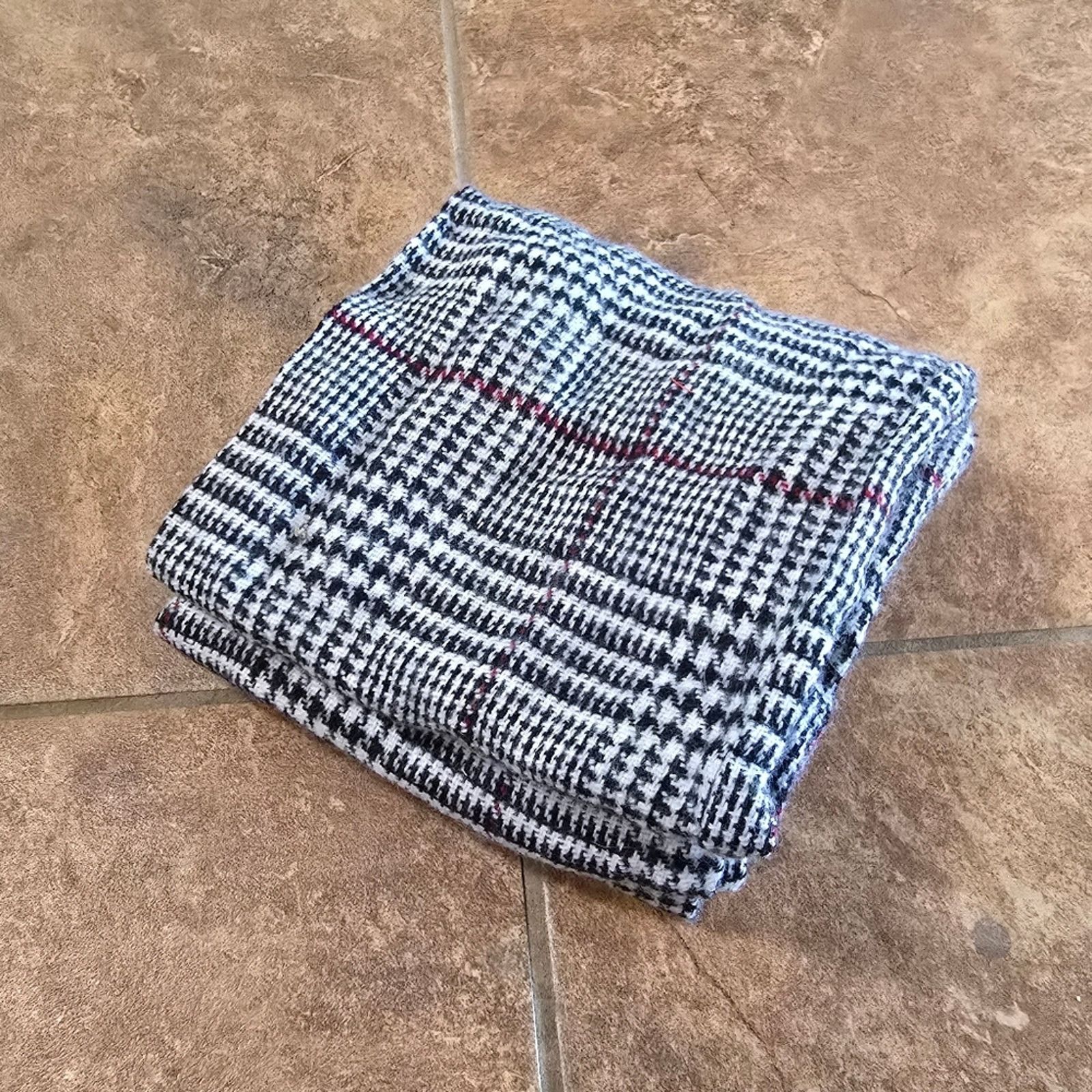 Other Multicolor Detailed Infinity Scarf w/Pocket Size ONE SIZE - 2 Thumbnail