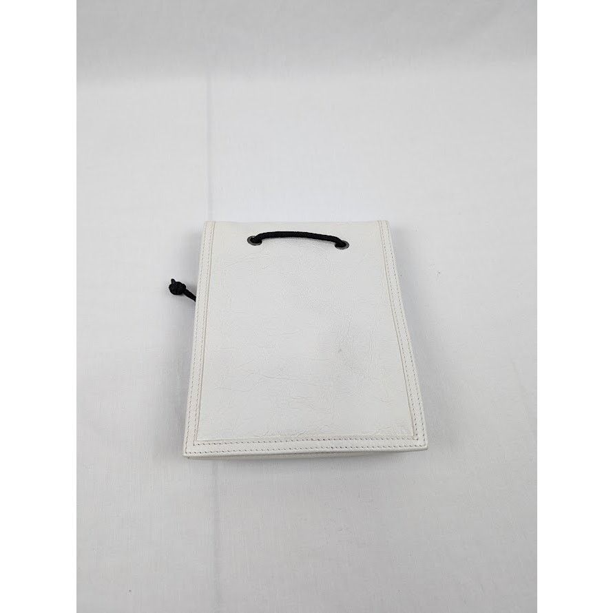 Balenciaga o1rshd1 Size: OS / Arena Lamb Dr Explorer Pouch Strap White Size ONE SIZE - 11 Thumbnail