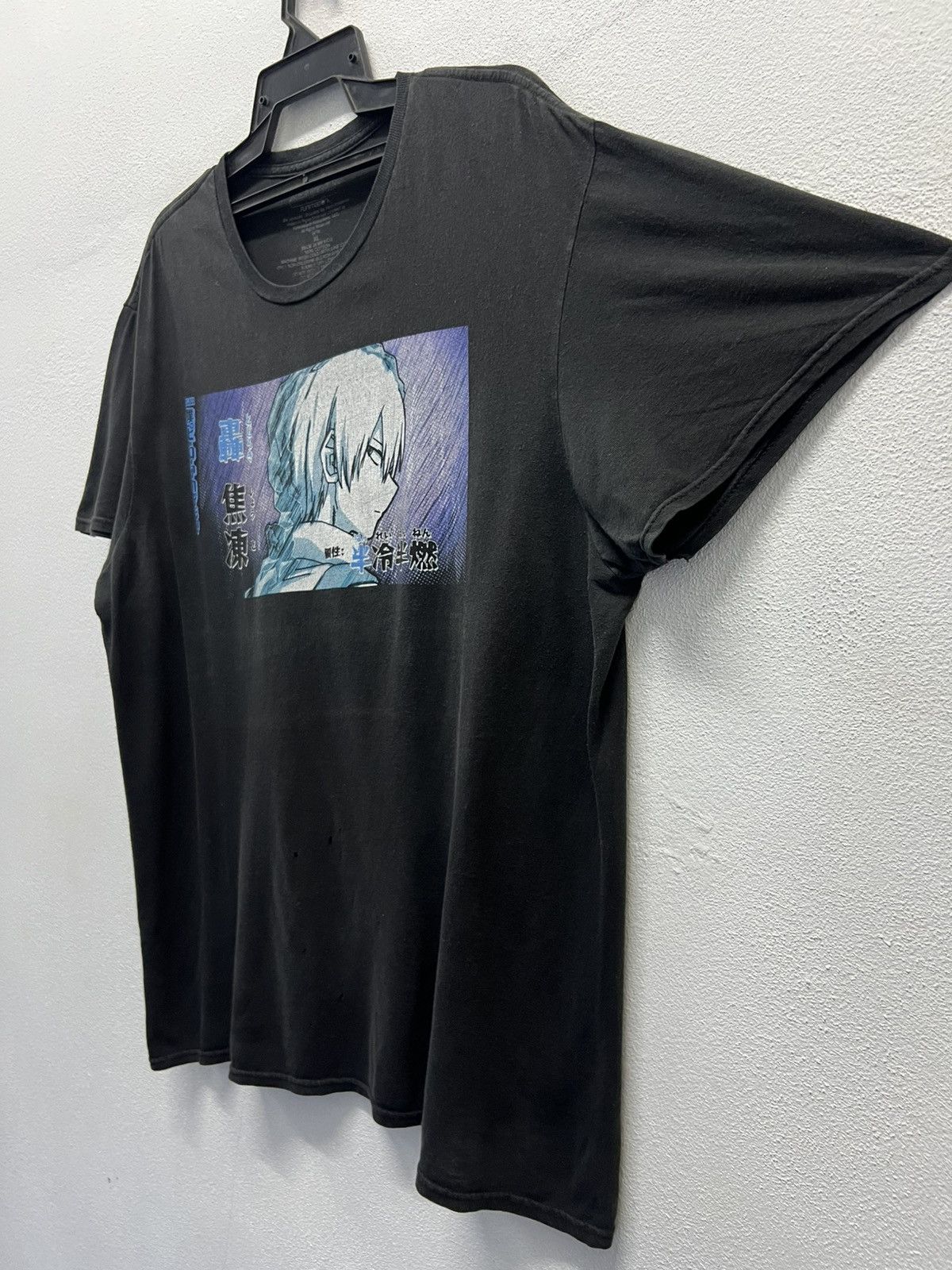 Anime FUNIMATION MY HERO ACADEMIA TODOROKI SHOTO SHIRT Size US XL / EU 56 / 4 - 4 Thumbnail