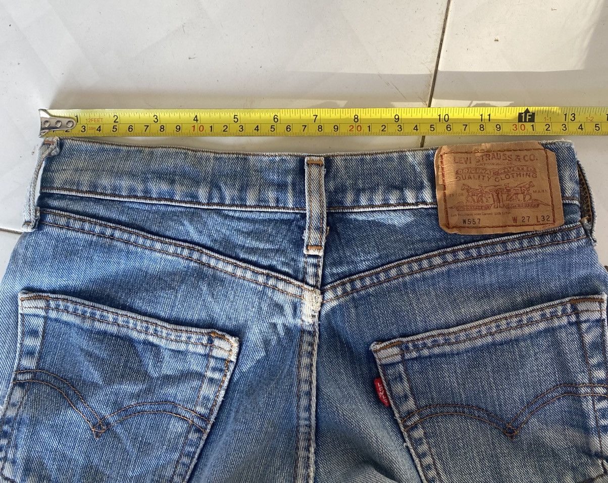 Levi's Levi's W557 Flare Distressed Vintage Jeans Size 26" / US 2 / IT 38 - 13 Thumbnail