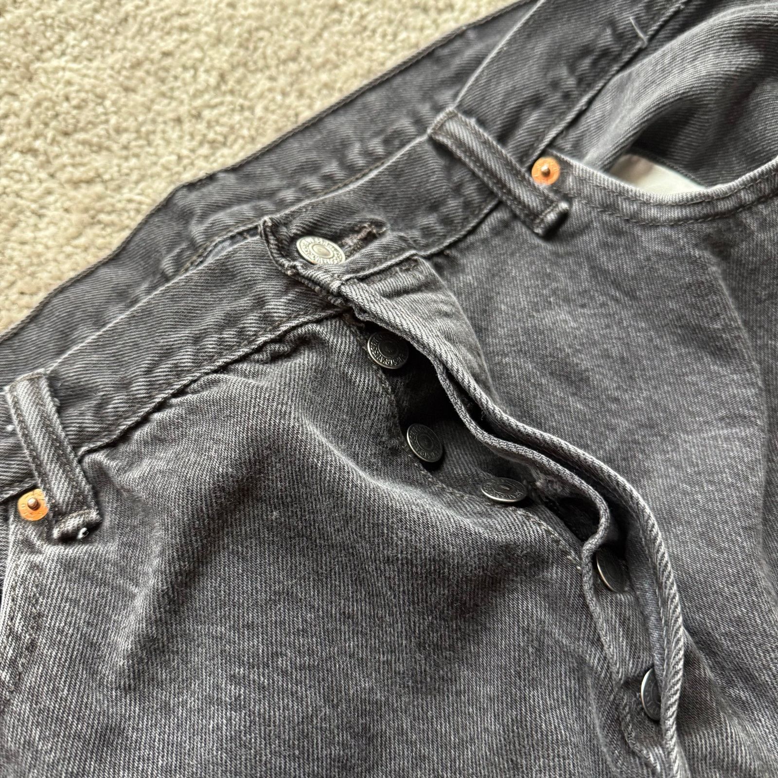 Levi's Vintage Levis 501 Black Denim Jeans Mens 40x32 Casual Fit Size US 40 / EU 56 - 9 Thumbnail