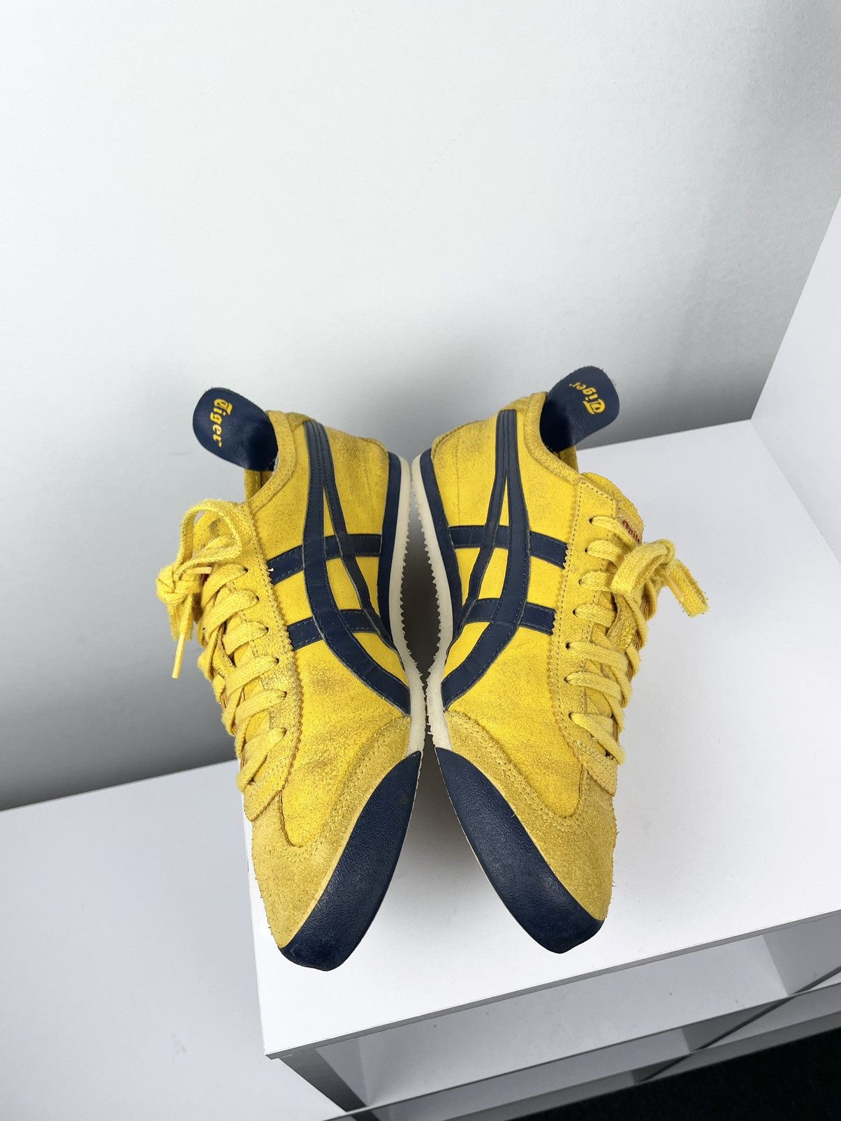 Onitsuka Tiger Vintage Asics Onitsuka Tiger Mexico 66 Yellow Flats Sneakers Size US 9 / EU 42 - 5 Thumbnail