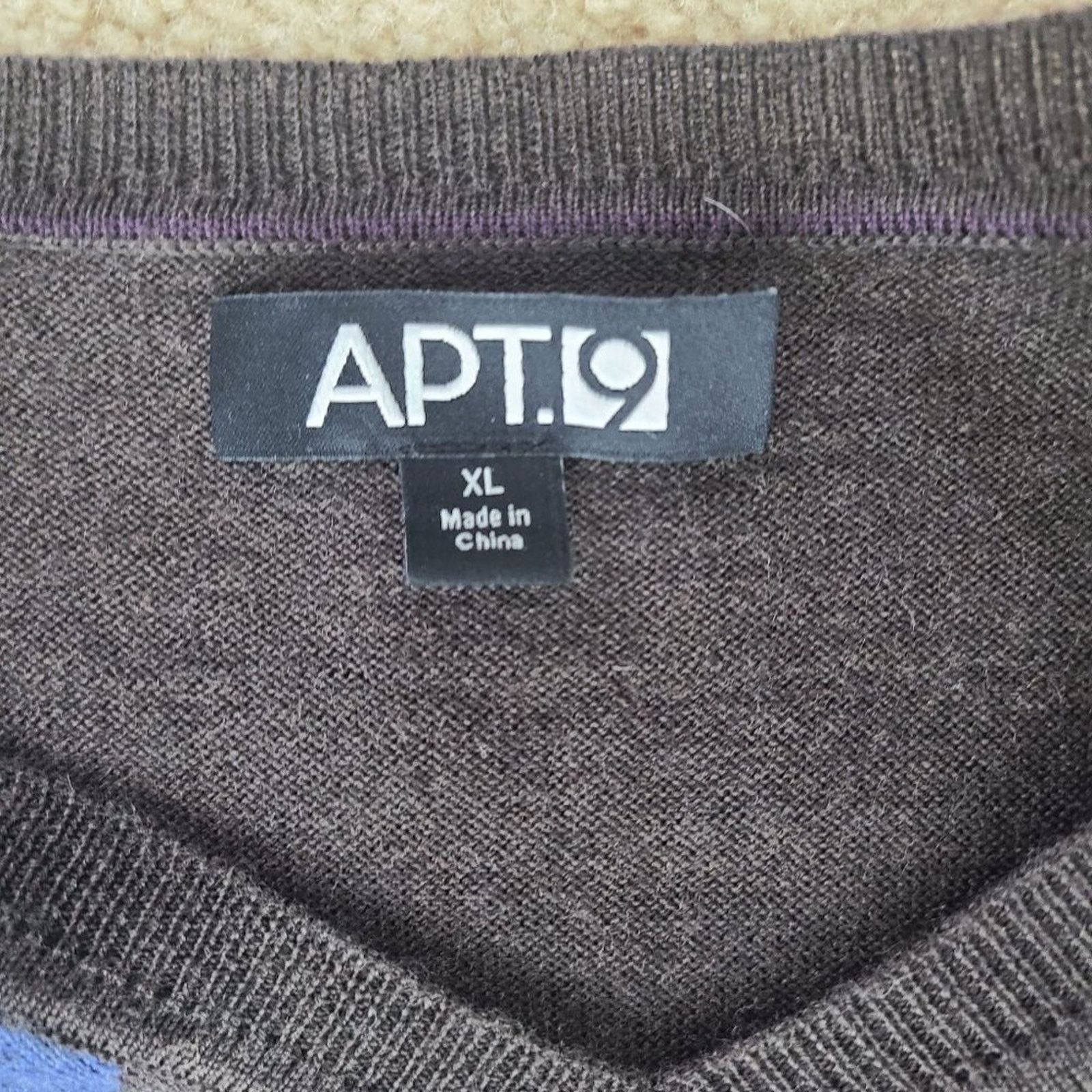 Apt. 9 Apt 9 Merino Wool Blend Argyle V Neck Sweater Brown Size XL Size US XL / EU 56 / 4 - 4 Thumbnail