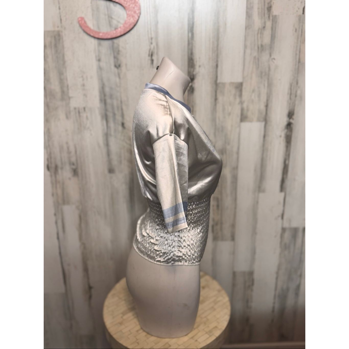Other Metallic Silver “Energetic 23” Crop Top Women’s Small Shiny Football Jersey Style Size S / US 4 / IT 40 - 5 Thumbnail