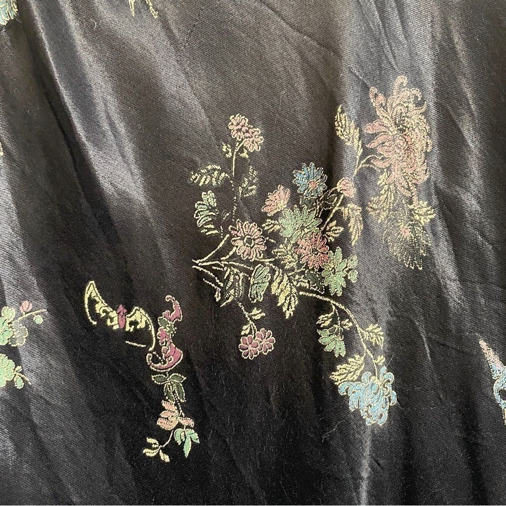Vintage Vintage 90s Y2K Black Floral Brocade Chinese Bias Satin Top Size XS / US 0-2 / IT 36-38 - 8 Thumbnail
