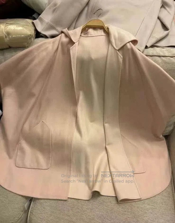 Loro Piana Loro Piana Baby Cashmere Hooded Cape. Size US S / EU 44-46 / 1 - 1 Thumbnail