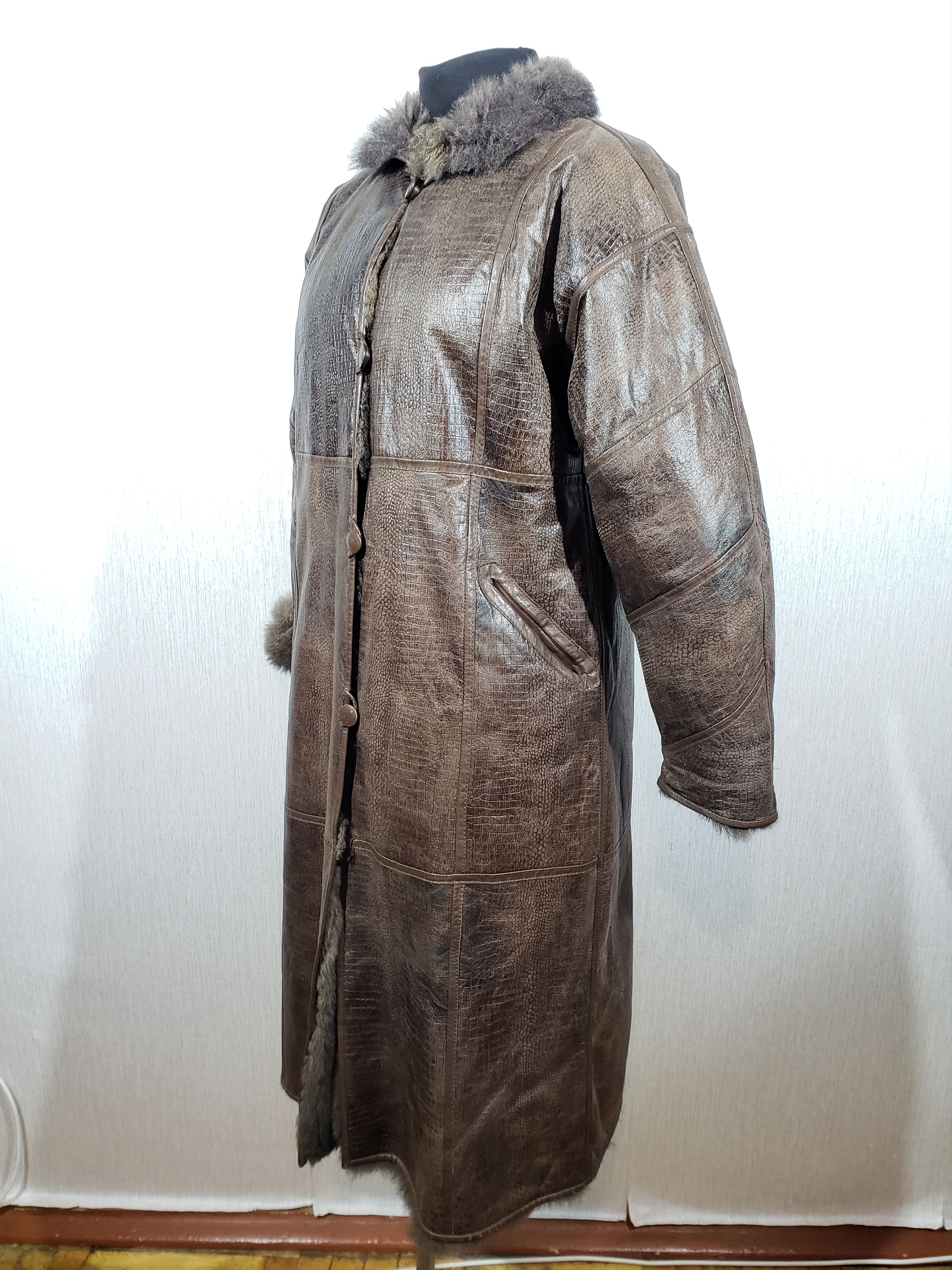 Other Stylish brown sheepskin coat. Size XL / US 12-14 / IT 48-50 - 3 Thumbnail
