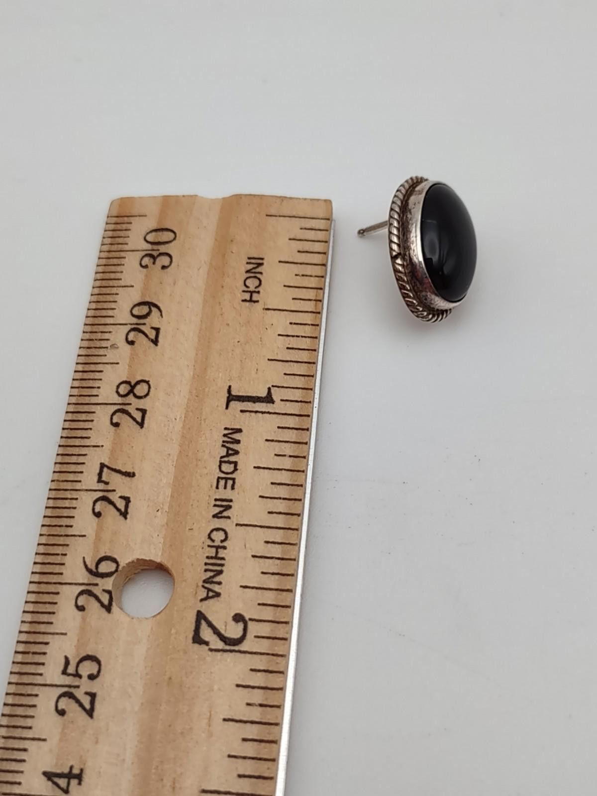 The Unbranded Brand Sterling Silver Black Onyx Oval Stud Earrings Rope Border Size ONE SIZE - 5 Thumbnail