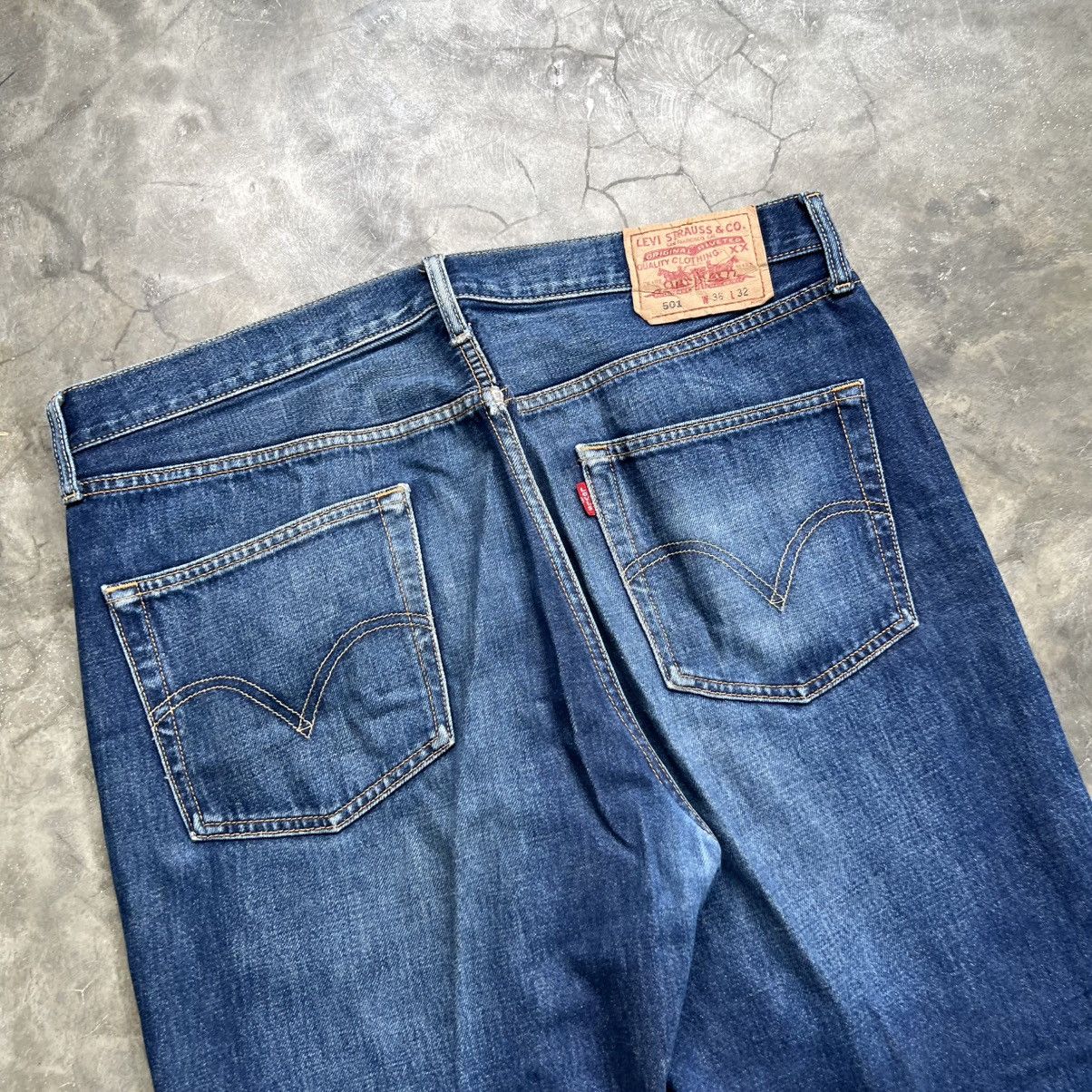 Levi's Vintage Levis 501 Distressed Jeans Size US 36 / EU 52 - 4 Thumbnail