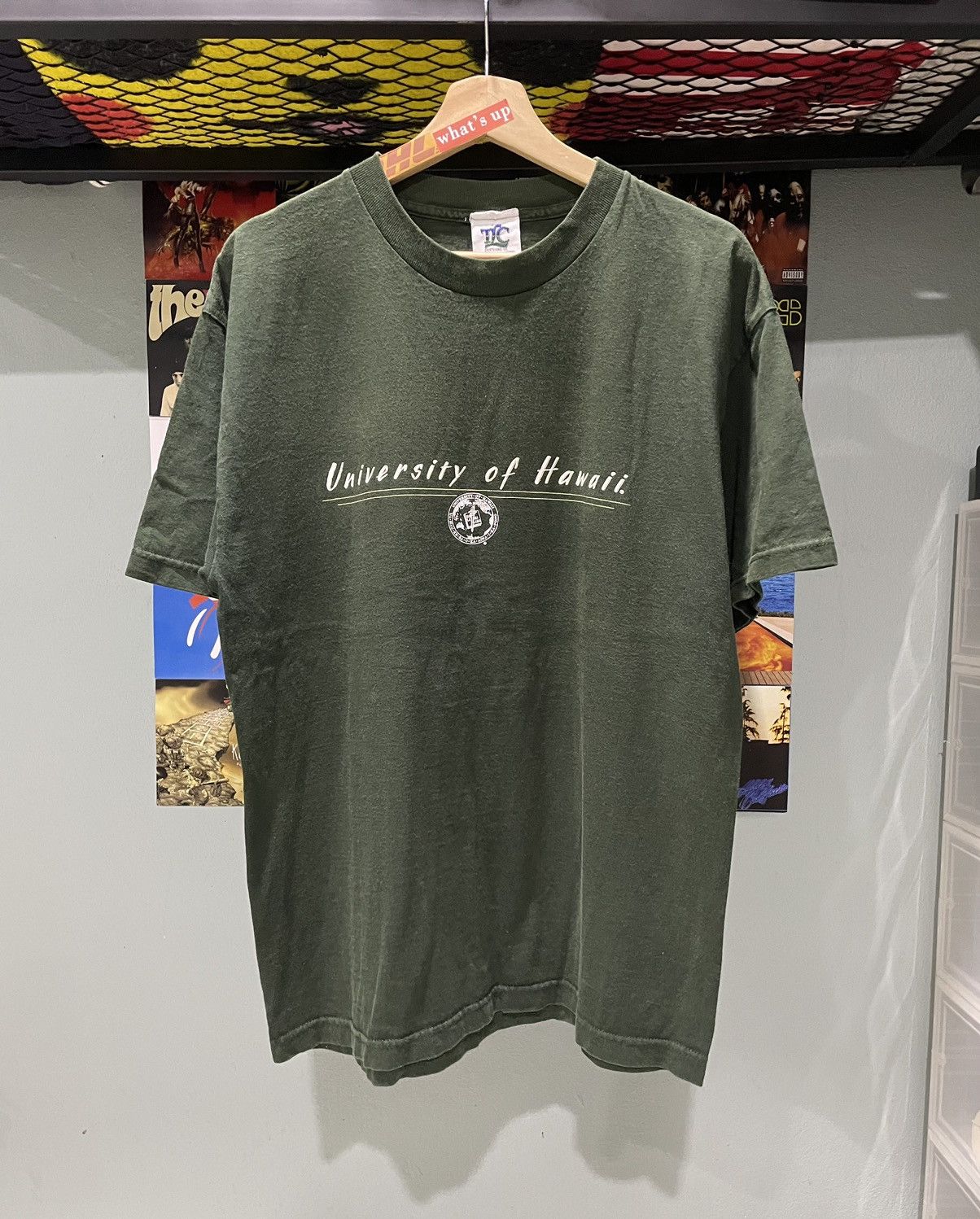 Vintage Vintage University Of Hawaii Tee Size US L / EU 52-54 / 3 - 1 Thumbnail
