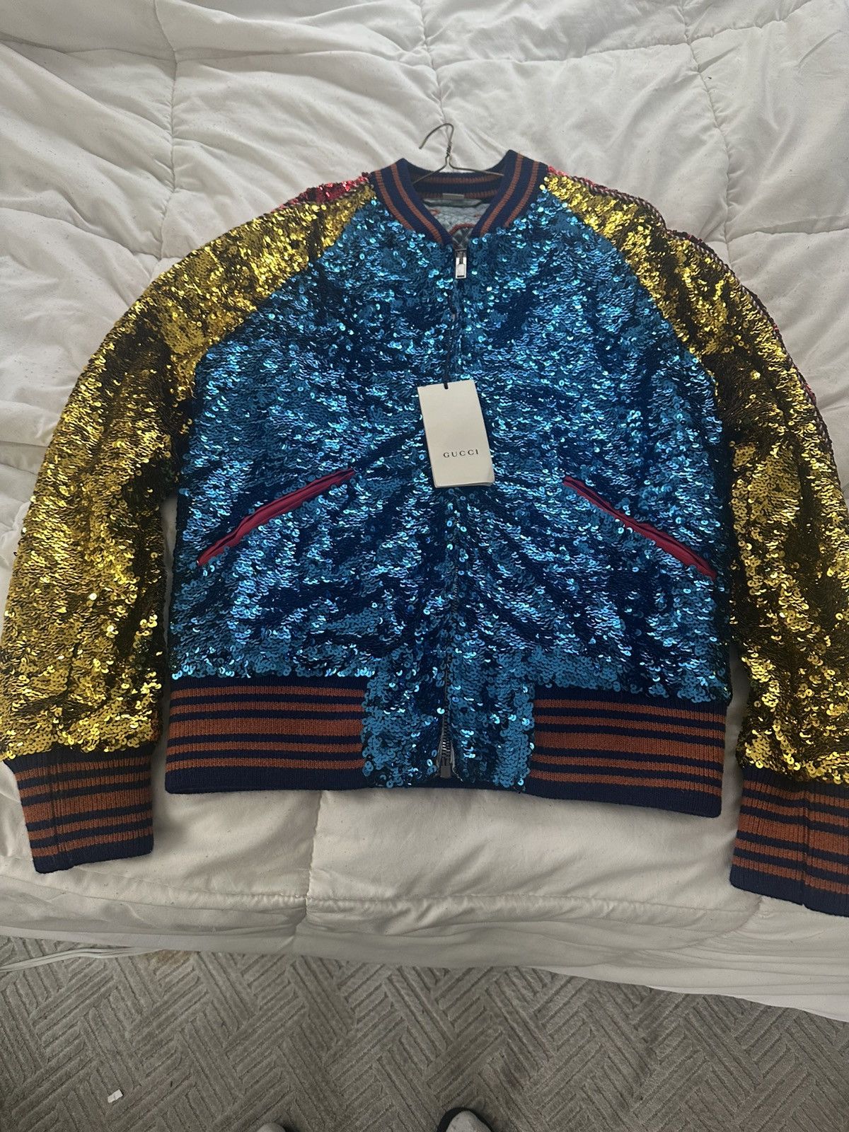 GUCCI SEQUIN BOMBER JACKET LOVED スパンコール Gucci LOVED Sequin Bomber Jacket Blind For Love Collection 2018