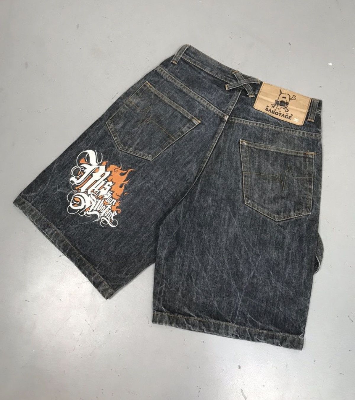 Levi's Vintage y2k skaters jorts jeans Size US 30 / EU 46 - 1 Thumbnail