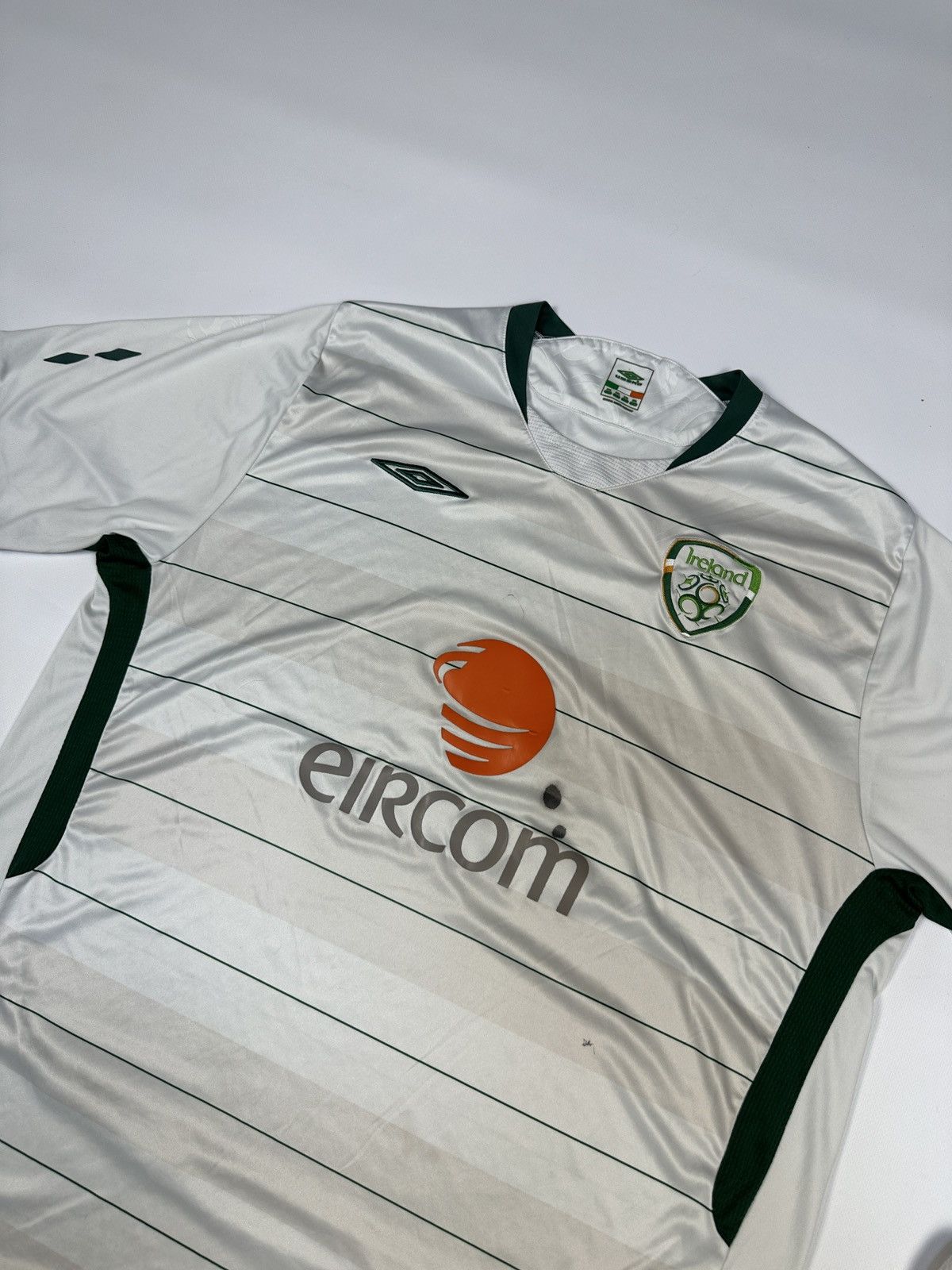 Umbro Vintage Umbro Ireland Soccer Jersey Blokecore Rare Hype VTg Size US XXL / EU 58 / 5 - 2 Thumbnail