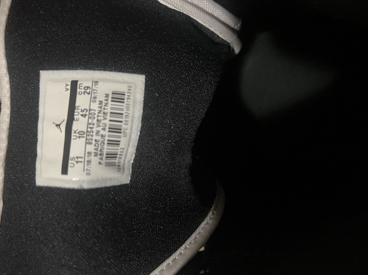 Jordan Brand Retro 1 mid Size US 11 / EU 44 - 6 Thumbnail
