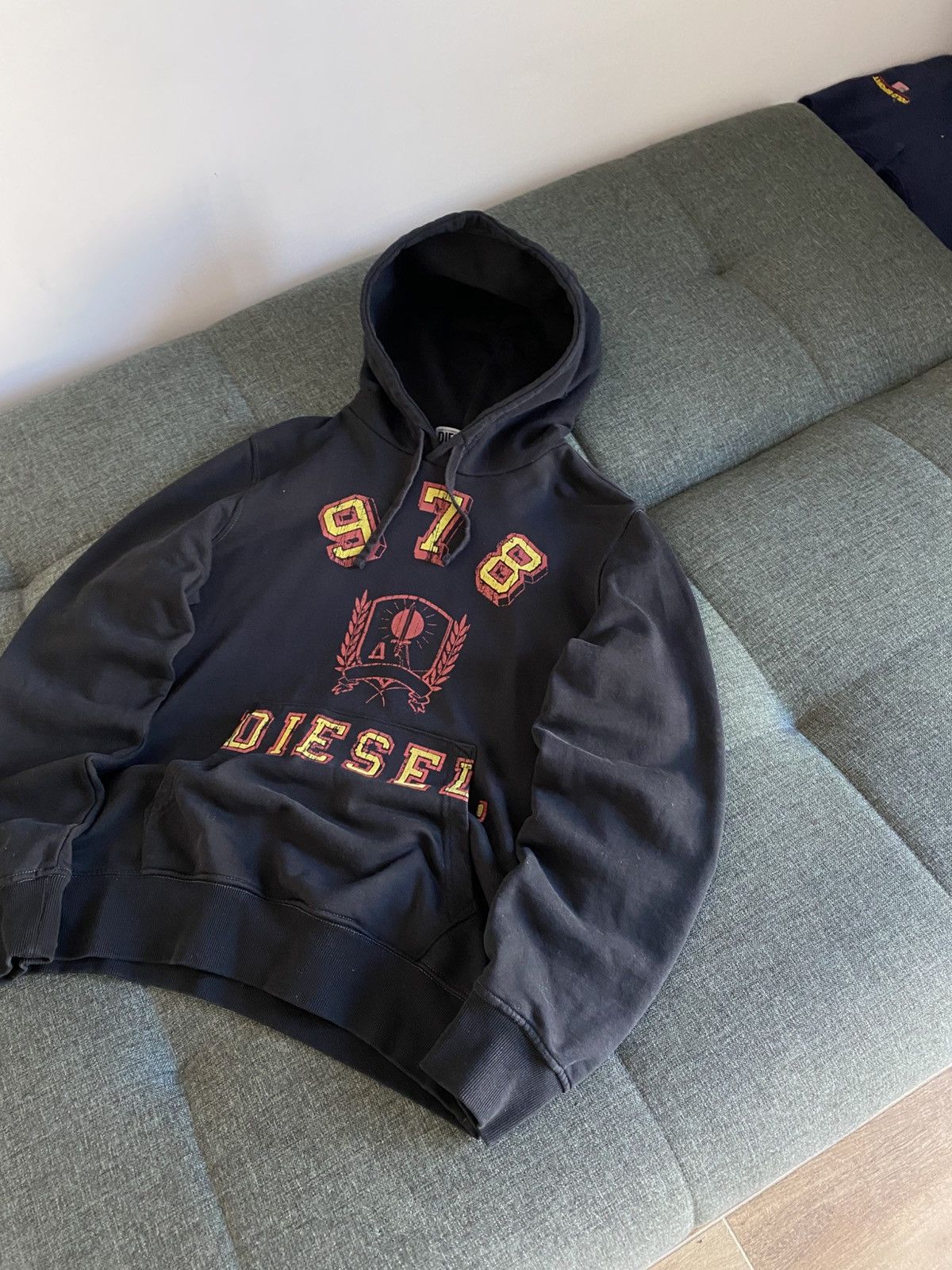 Diesel Diesel Vintage Hoodie Big Logo Japanese Boxy Avant Garde Y2K Size US M / EU 48-50 / 2 - 2 Thumbnail