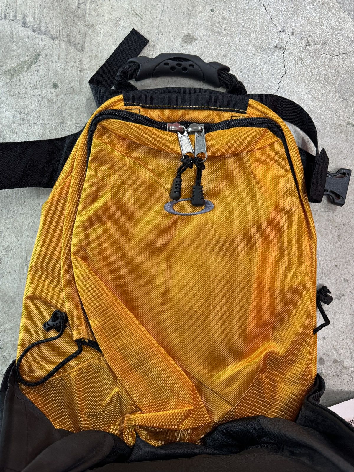 Oakley × Vintage Vintage Oakley Icon Backpack tactical layer Palace rare y2k Size ONE SIZE - 3 Thumbnail
