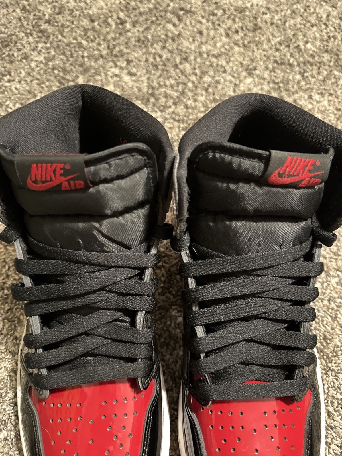 Jordan Brand × Nike Jordan 1 Patent Bred Size US 8 / EU 41 - 8 Thumbnail