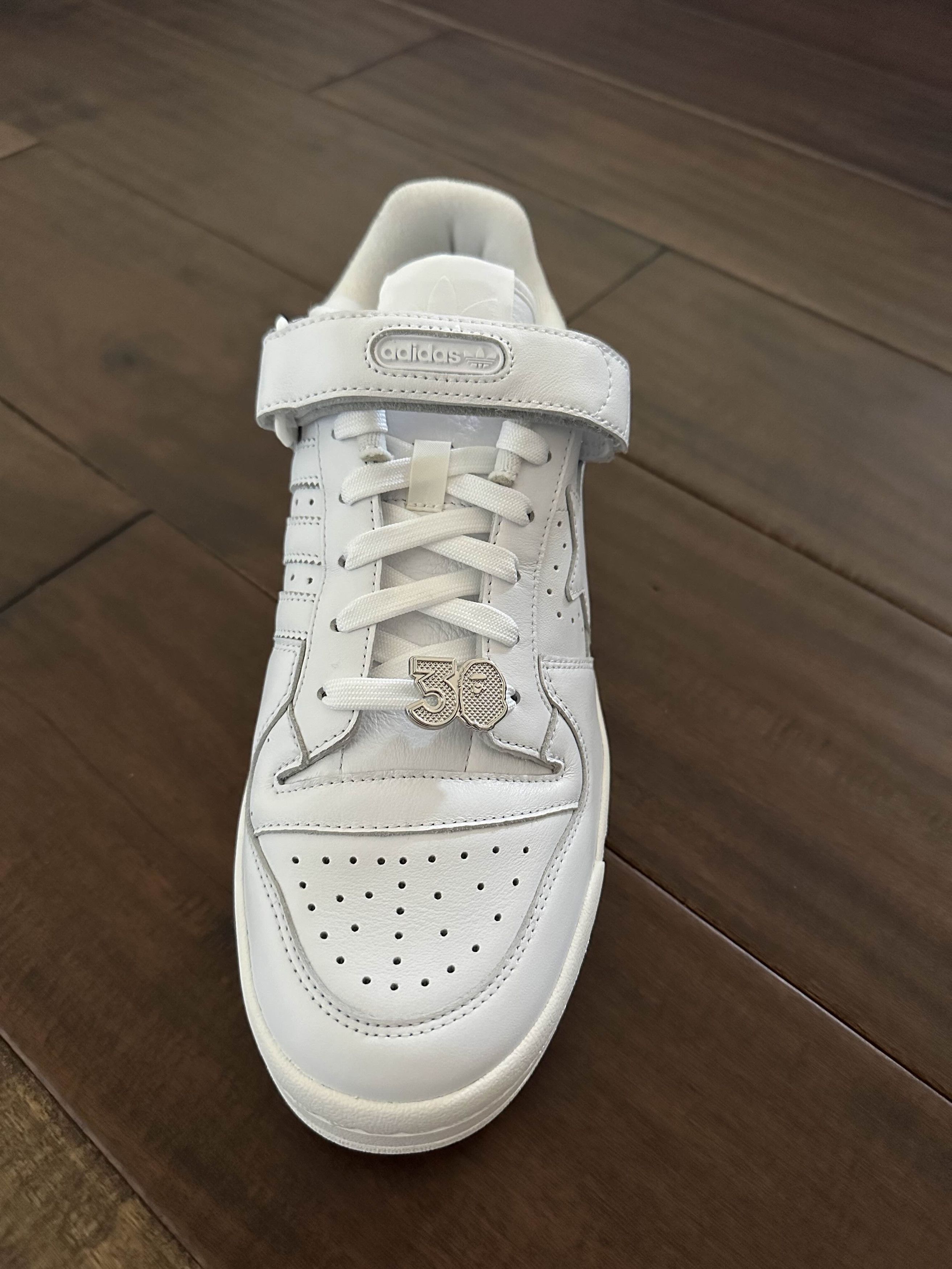 Adidas × Bape Adidas Forum BAPE F&F – 1 of 100 Auctioned Pairs Size US 9 / EU 42 - 2 Thumbnail