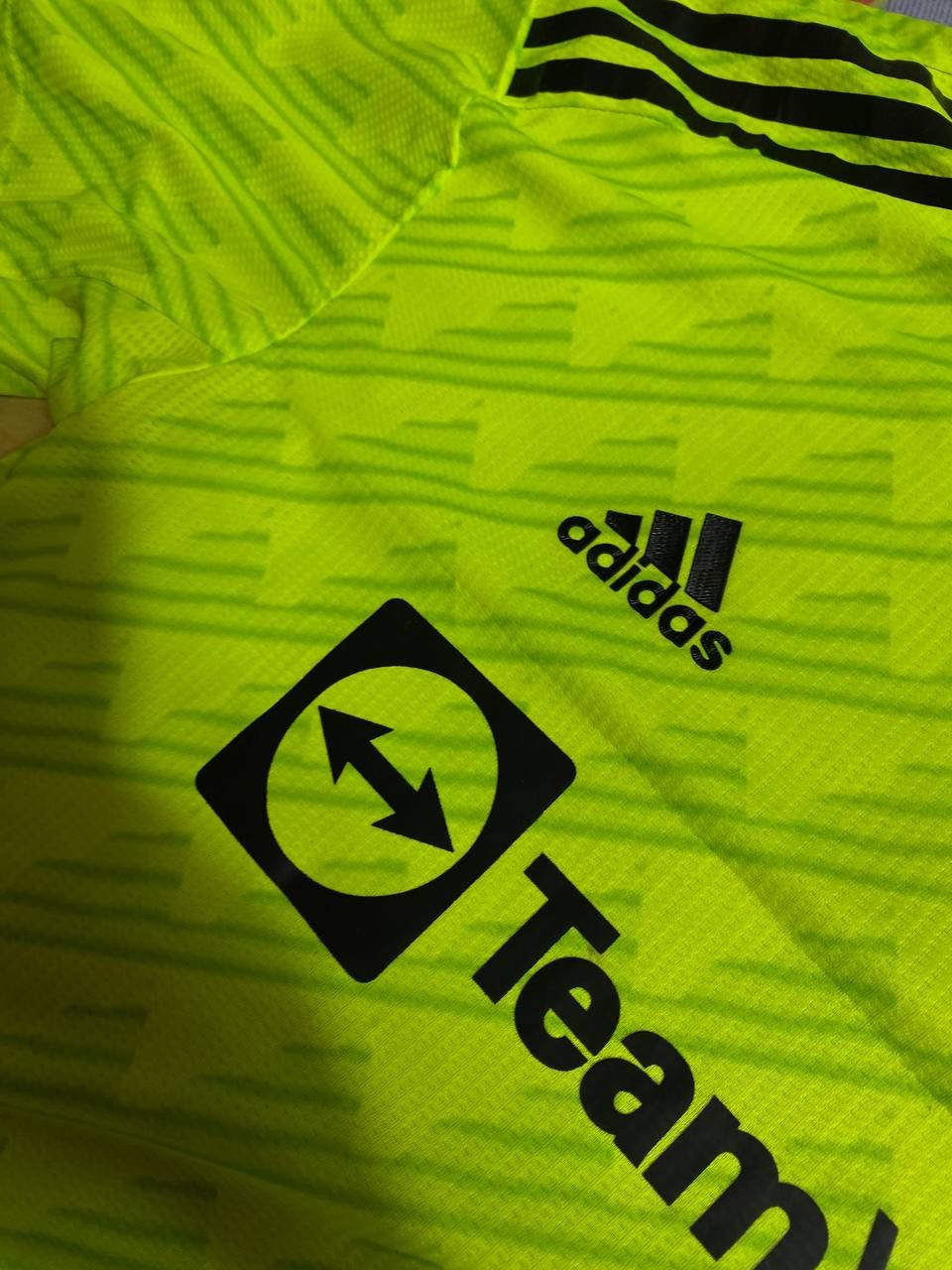 Adidas Mens Vintage Adidas Jersey Size US L / EU 52-54 / 3 - 7 Thumbnail