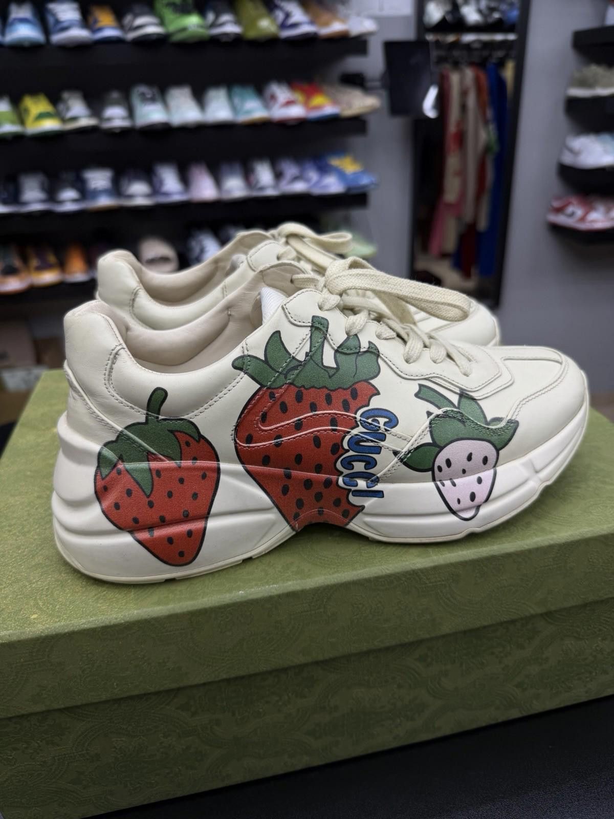 Gucci Authenthic- Gucci Rhyton Chunky Sneakers Women's 38G/8US Size US 8 / IT 38 - 2 Thumbnail