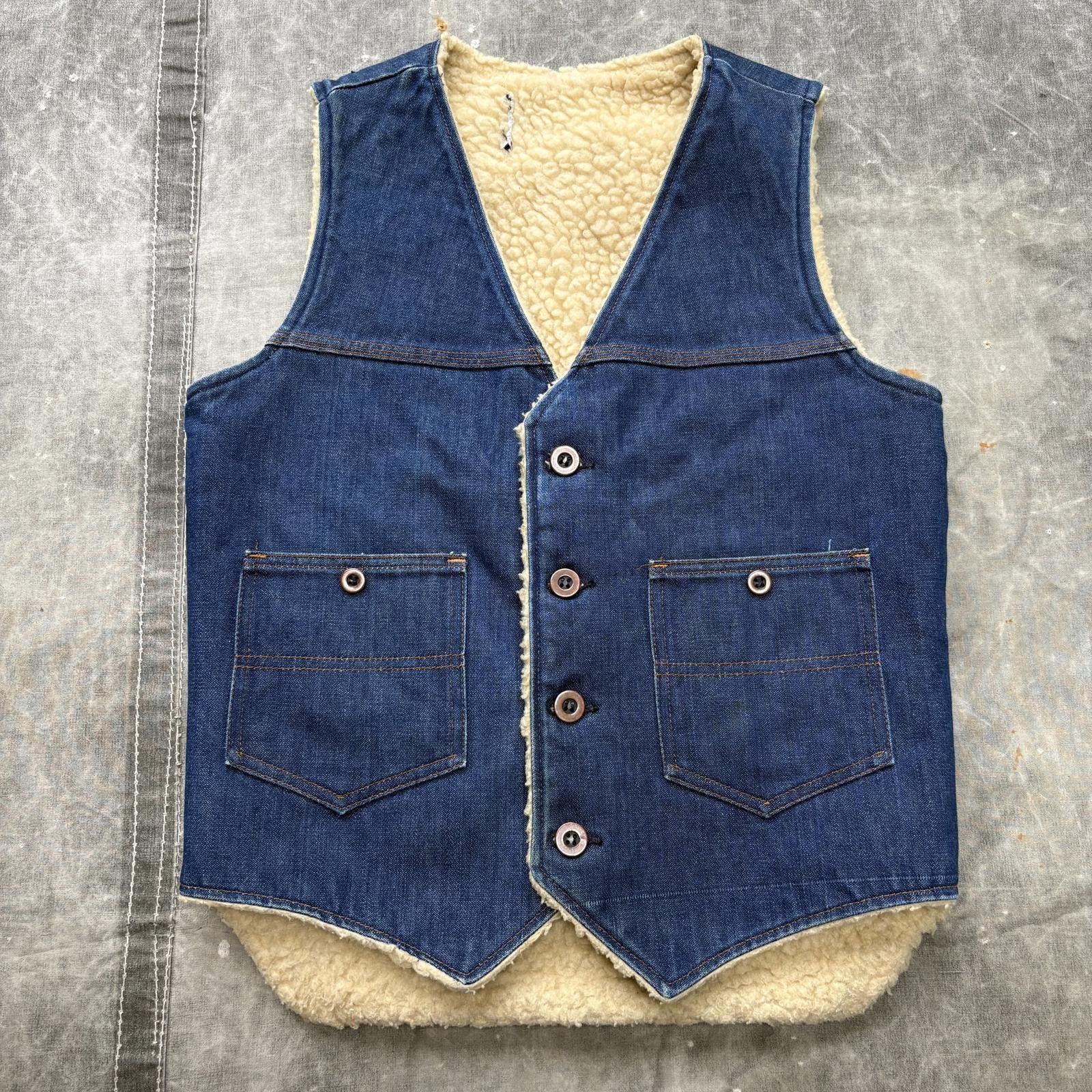 Vintage Vintage 60s 70s Dark Wash Denim Sherpa Lined Western Vest Size US S / EU 44-46 / 1 - 1 Thumbnail