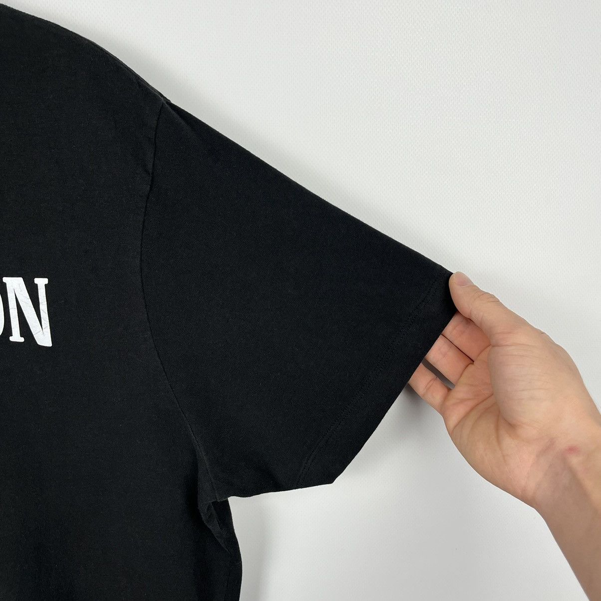 True Religion Vintage True Religion y2k reflective big logo T Shirt 00’s Size US L / EU 52-54 / 3 - 10 Thumbnail