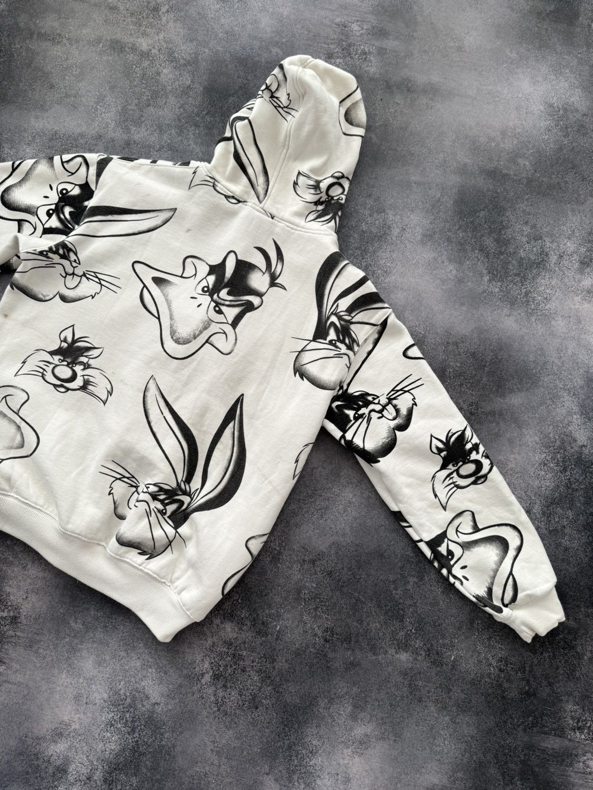 Warner Bros Vintage y2k Lot 29 Looney Tunes All Over Print Boxy Hoodie Size US L / EU 52-54 / 3 - 10 Thumbnail