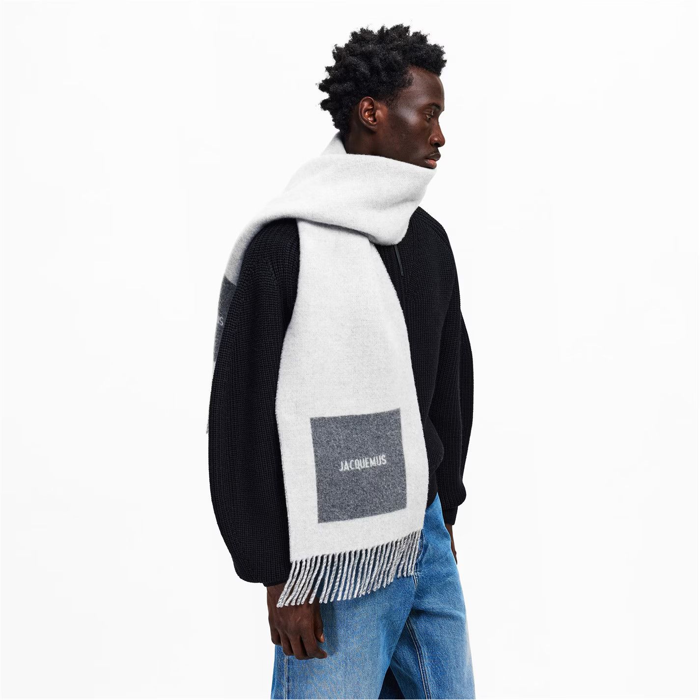 Jacquemus o1g2r1mq0426 Size: OS / Knitted Scarf in Grey Size ONE SIZE - 2 Thumbnail