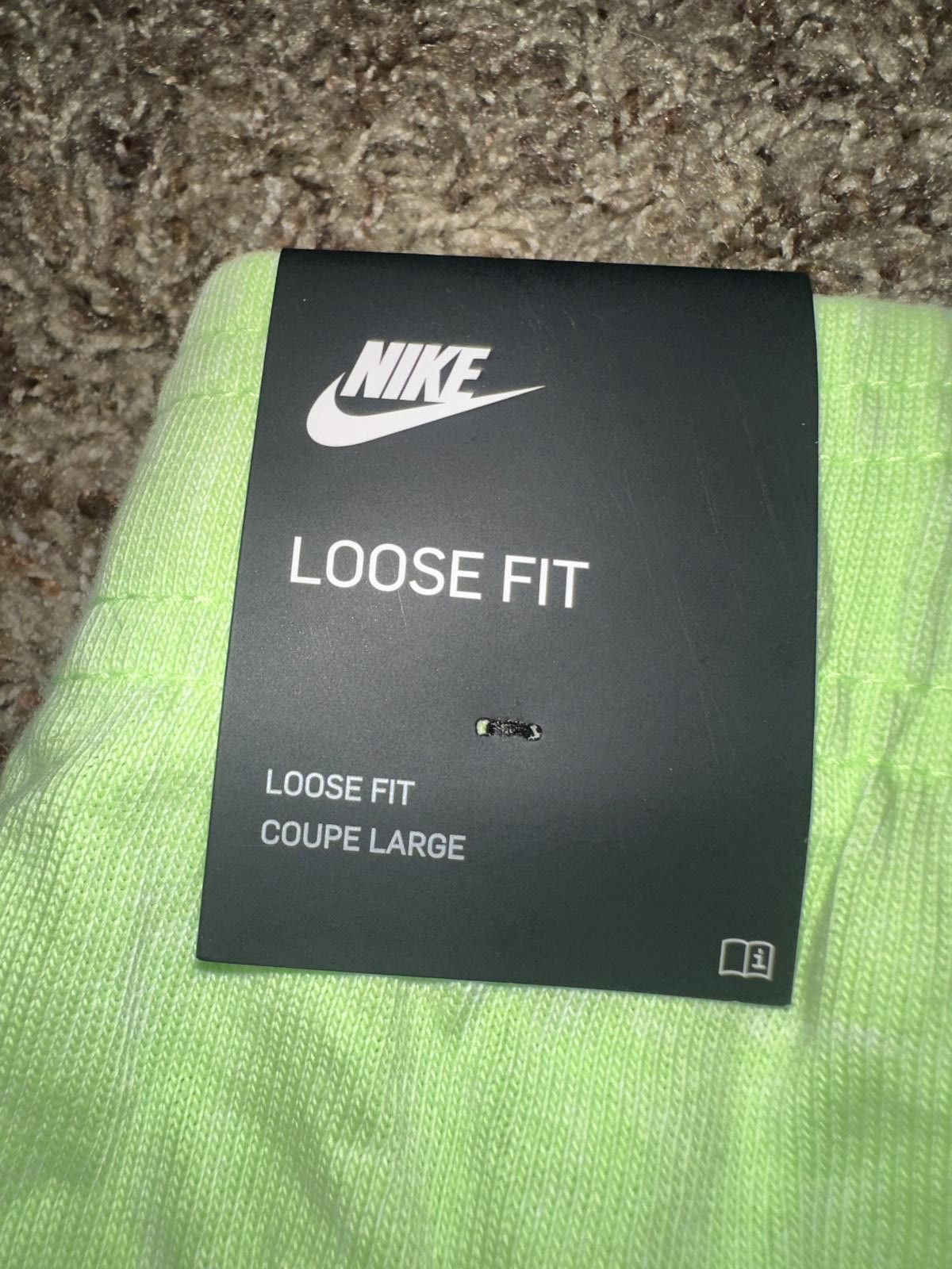 Nike Nike Women’s Sportwear Wash Pack Neon Overdye Ghost Green Shorts Size 32" / US 10 / IT 46 - 7 Thumbnail