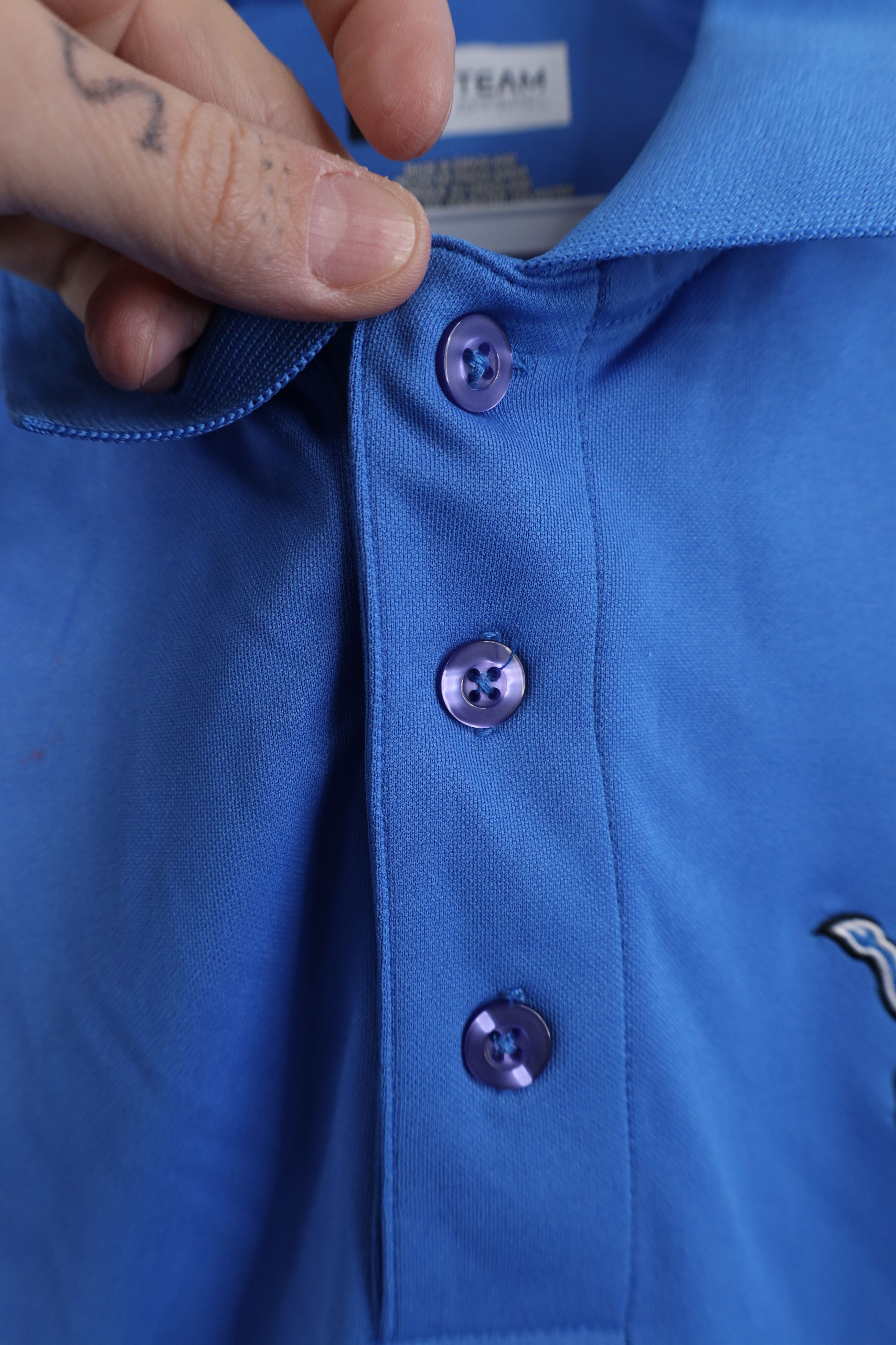 Vintage Vintage Y2K NFL Lions Football Collared Golf Polo Shirt Blue Size US M / EU 48-50 / 2 - 5 Thumbnail