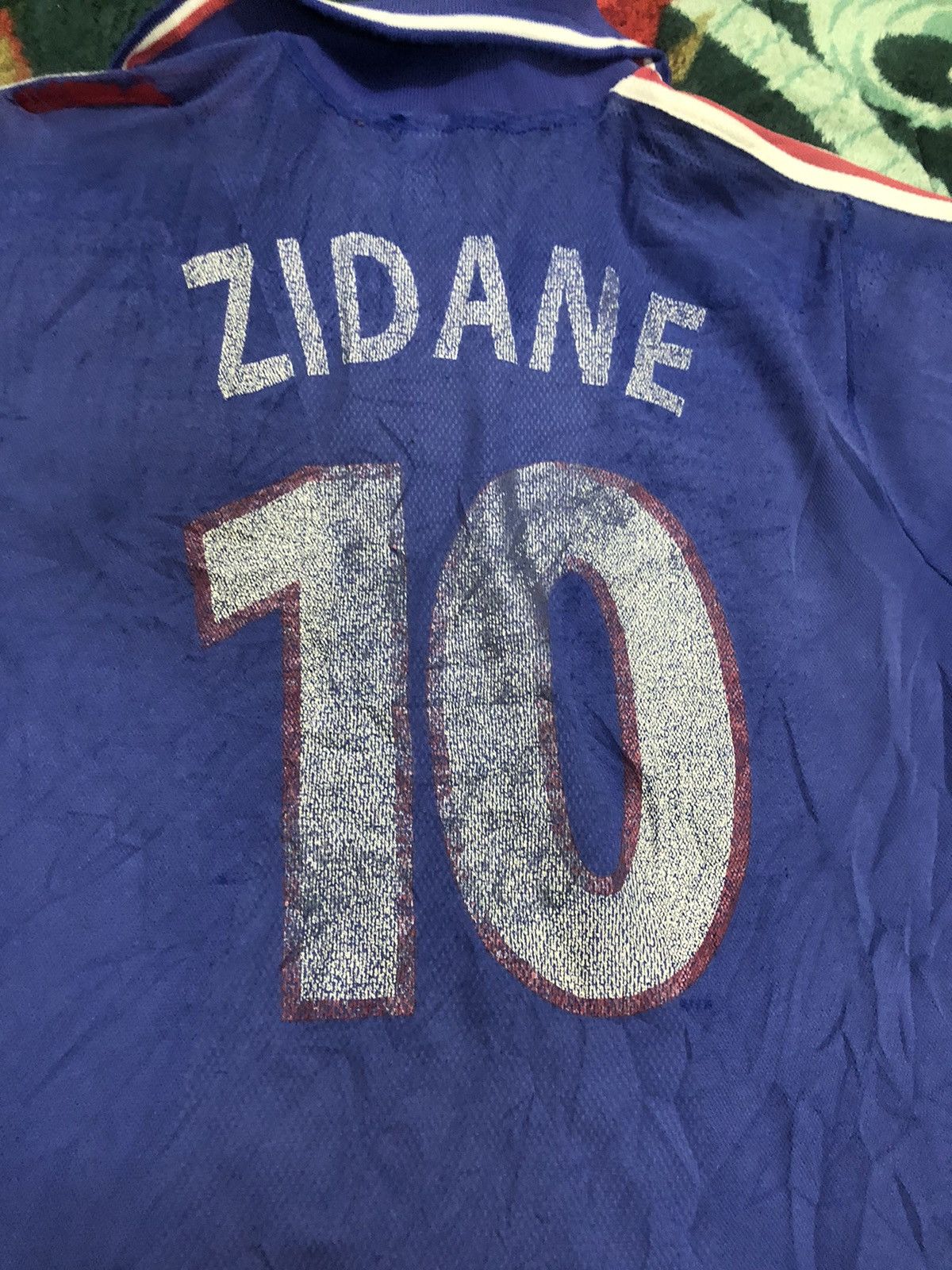 Adidas HOME FRANCE JERSEY ZIDANE NO 10 SIZE L 1999-2002 Size US L / EU 52-54 / 3 - 18 Thumbnail