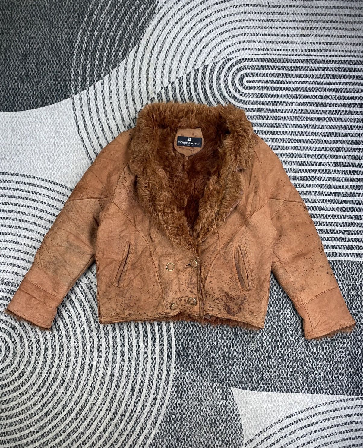 Pierre Balmain Vintage Pierre Balmain Curly Fur Lining Leather Suede Jacket Size M / US 6-8 / IT 42-44 - 5 Thumbnail