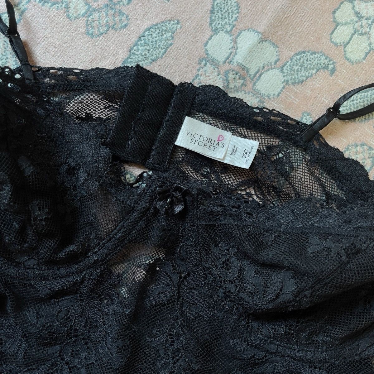 Victoria's Secret Victoria’s Secret 1990s Black Satin Slip Dress (36C/34D) Size L / US 10 / IT 46 - 10 Thumbnail