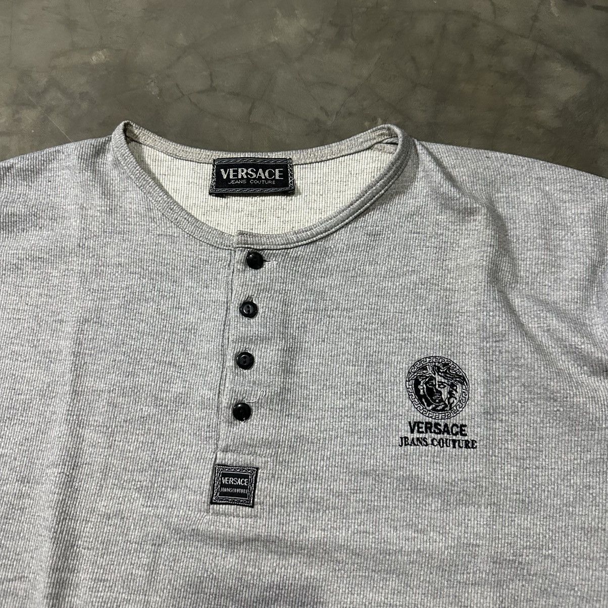 Versace Jeans Couture VINTAGE Y2K VERSACE LONGSLEEVE Size US XL / EU 56 / 4 - 2 Thumbnail