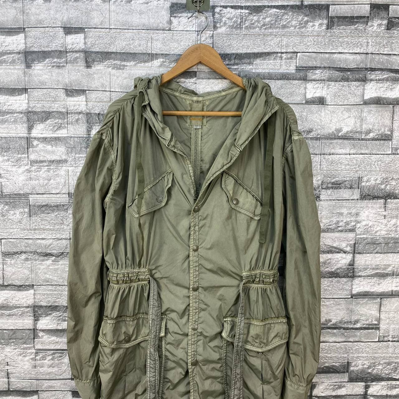 Diesel Black Gold RARE DIESEL WRINKLE NYLON UTILITY PARACHUTE PARKAS Size US L / EU 52-54 / 3 - 3 Thumbnail
