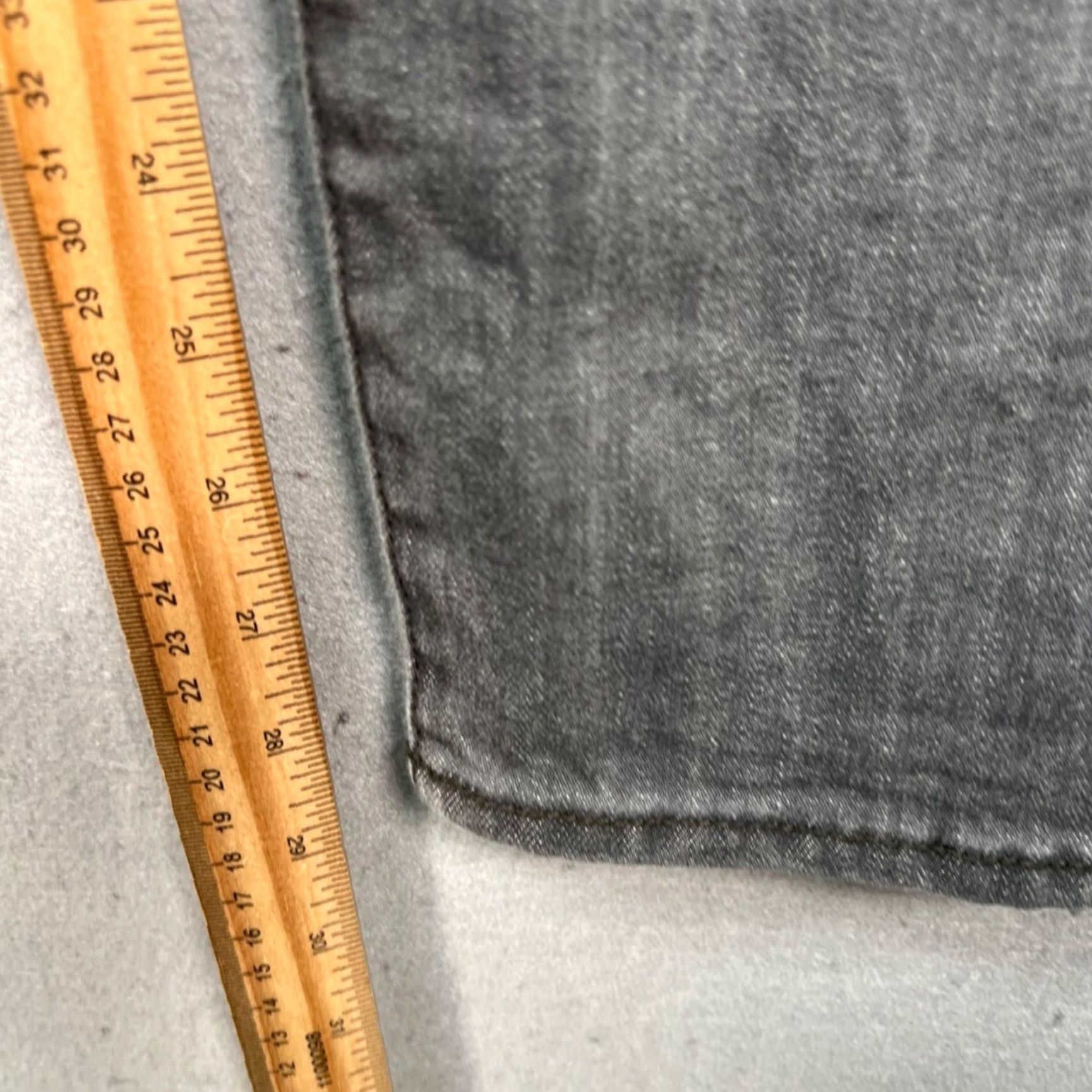 Club Monaco Club Monaco Mens Jeans Size 34 x 30 Gray Slim Fit Denim Cotton Blend Stretch 5-Pocket Design Tapered Casual Pants Size US 34 / EU 50 - 7 Thumbnail