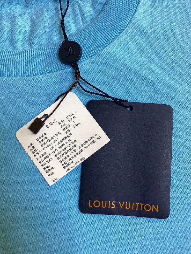 Louis Vuitton Louis Vuitton Blue Short Sleeve T -2505 Size US L / EU 52-54 / 3 - 8 Thumbnail