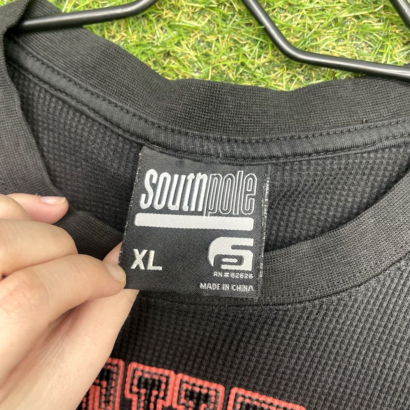 Southpole Southpole Y2K Thermal Shirt Mens XL Black Graphic Long Sleeve Grunge Gothic Hipster 2000s Vintage Crew Neck T-Shirt Men XLT Size US XL / EU 56 / 4 - 4 Thumbnail