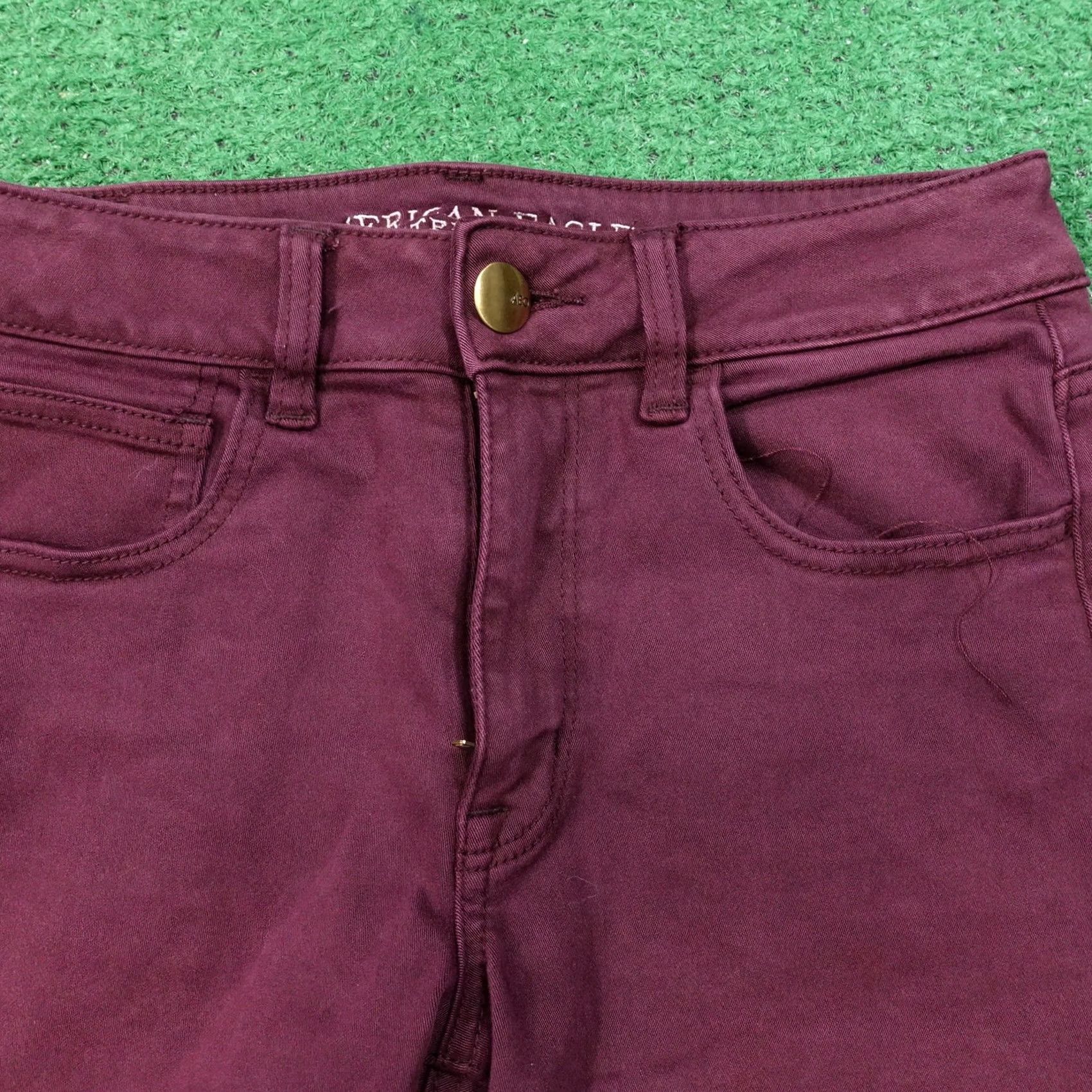 American Eagle Outfitters AMERICAN EAGLE SUPER STRETCH HI-RISE SHORTIE CUT OFF BERRY DENIM SHORTS 4 Women Shorts Berry 4 Summer 3.5 Inseam XS-XL? Size 27" / US 4 / IT 40 - 2 Thumbnail
