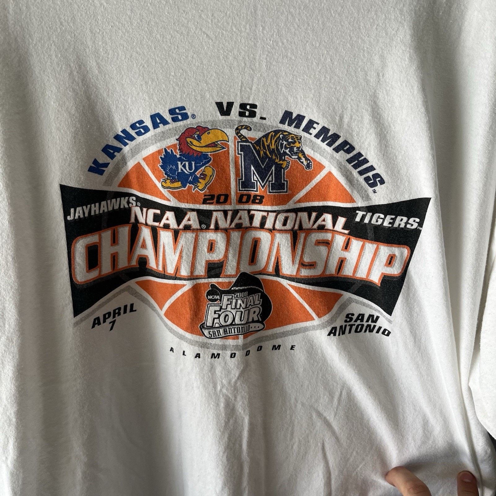 Other 2008 KU Mizzou Final Four Championship White Tshirt Men’s XL Size US XL / EU 56 / 4 - 3 Thumbnail