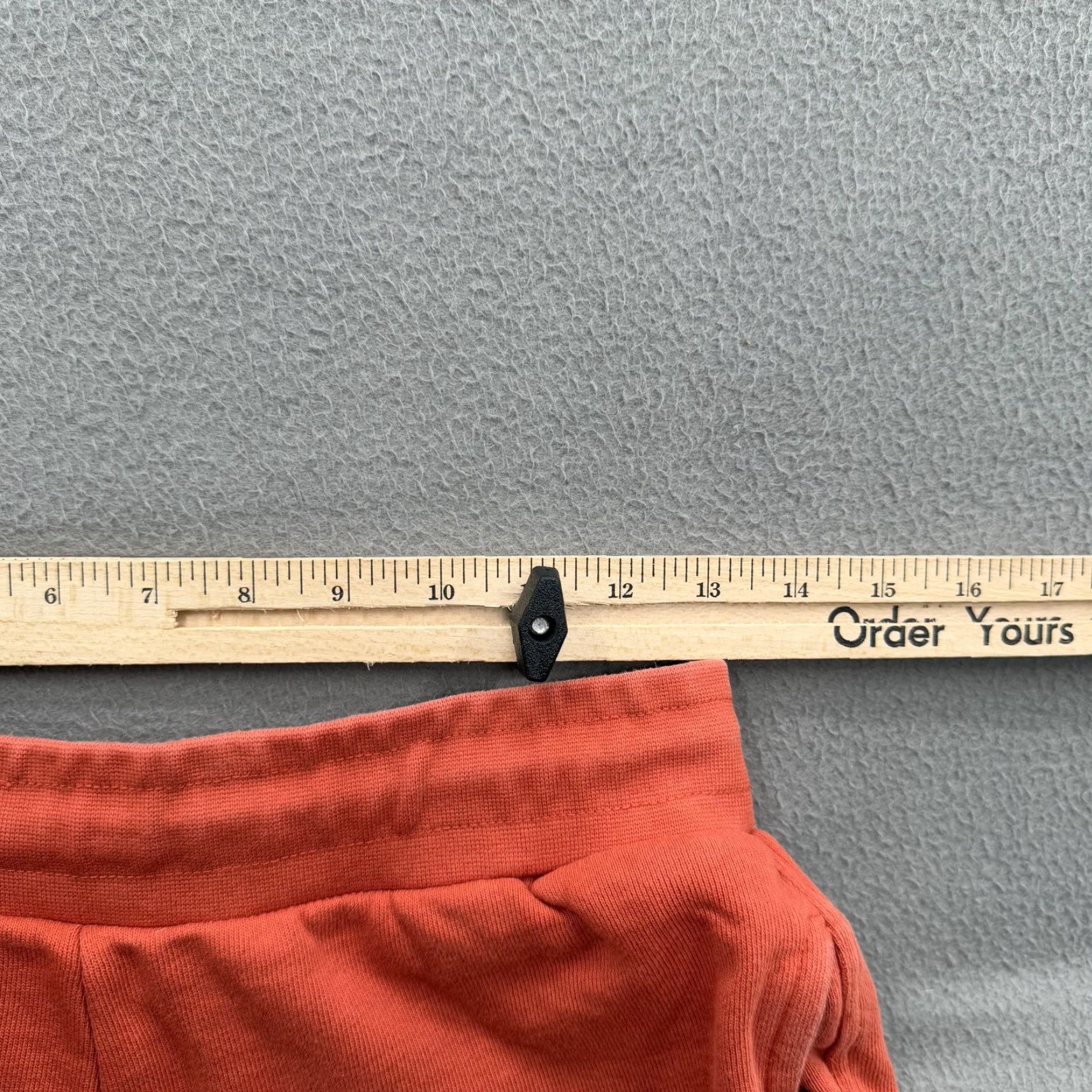 Carrots by Anwar Carrots VINTAGE Carrots by Anwar Carrots Shorts Mens S Orange Sweat Fleece Drawstring Logo Pocket Size US 29 - 6 Thumbnail