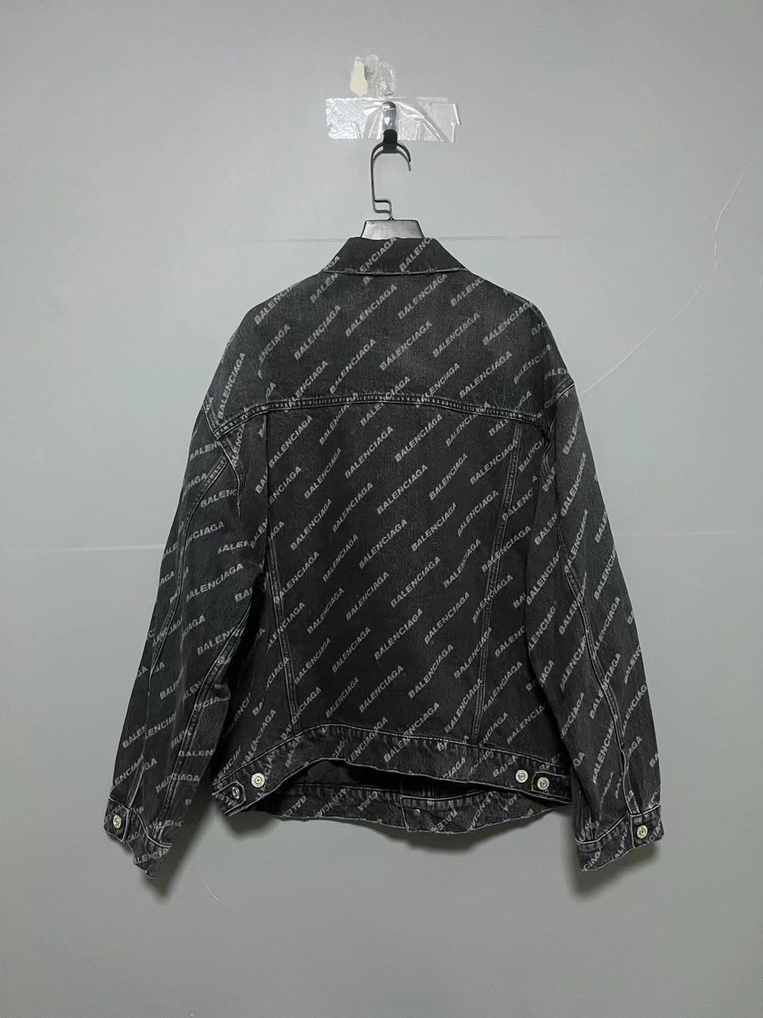 Balenciaga Balenciaga makes old bullet screen full of logo denim jacke Size US XS / EU 42 / 0 - 2 Thumbnail