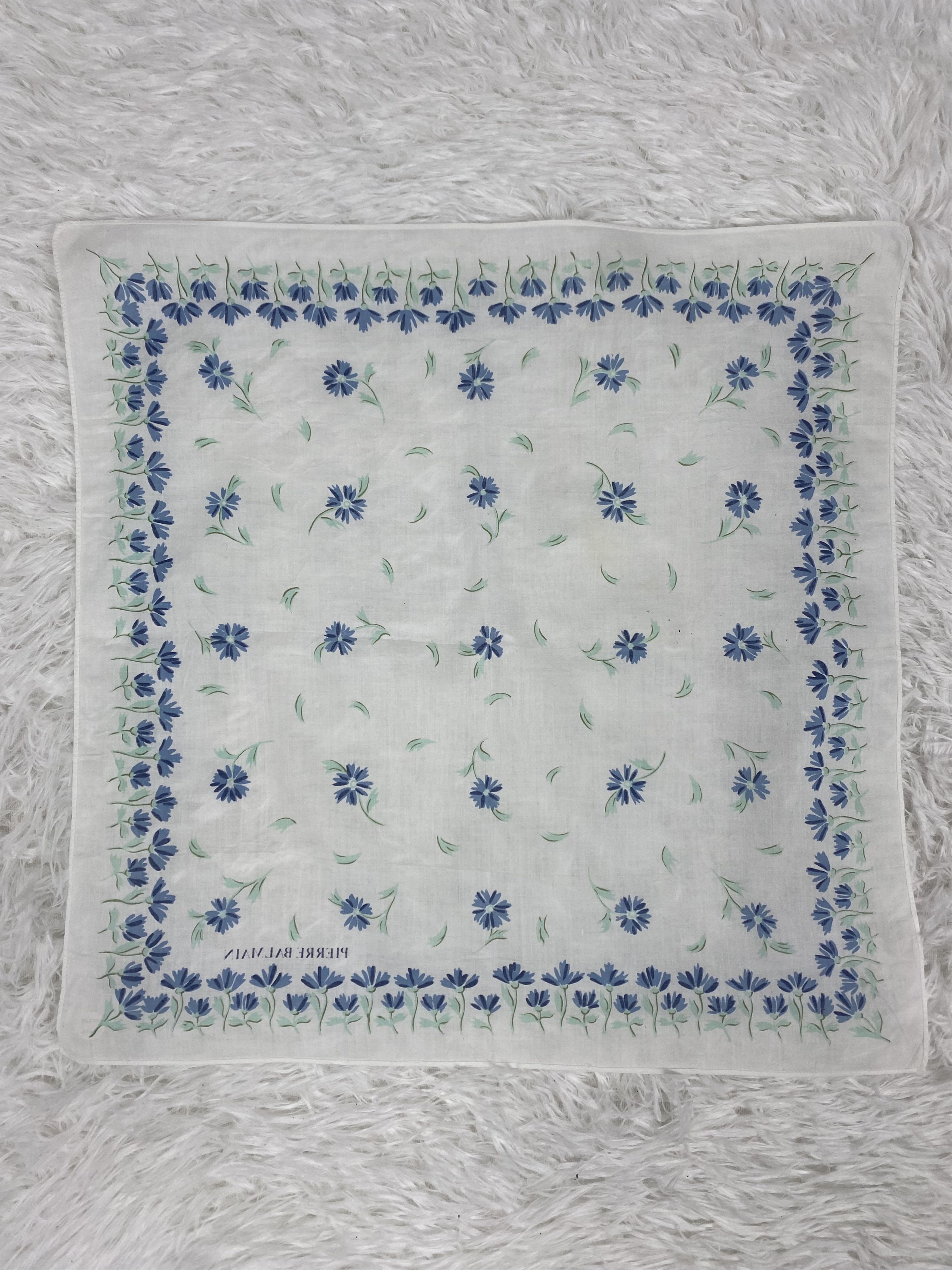 Pierre Balmain Vintage Pierre Balmain handkerchief Neckerchief PH0548 Size ONE SIZE - 4 Thumbnail